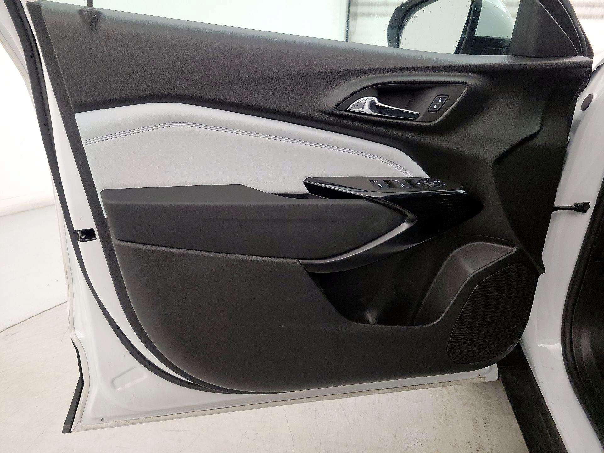 Thumbnail: 2025 Chevrolet Trax - 12