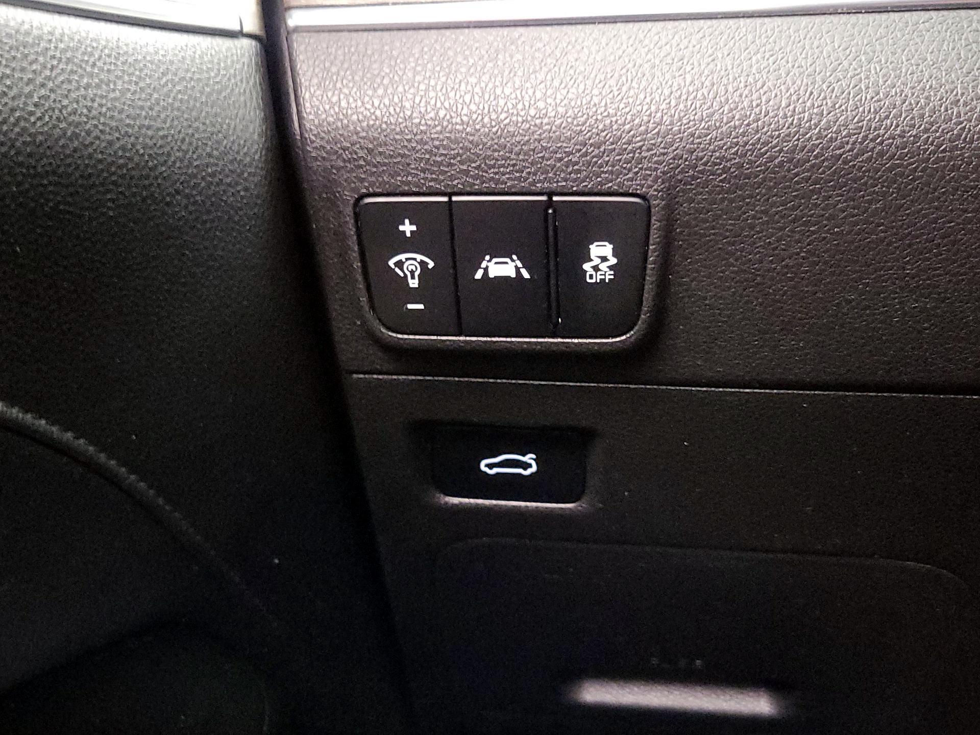 Thumbnail: 2023 Kia K5 - 13