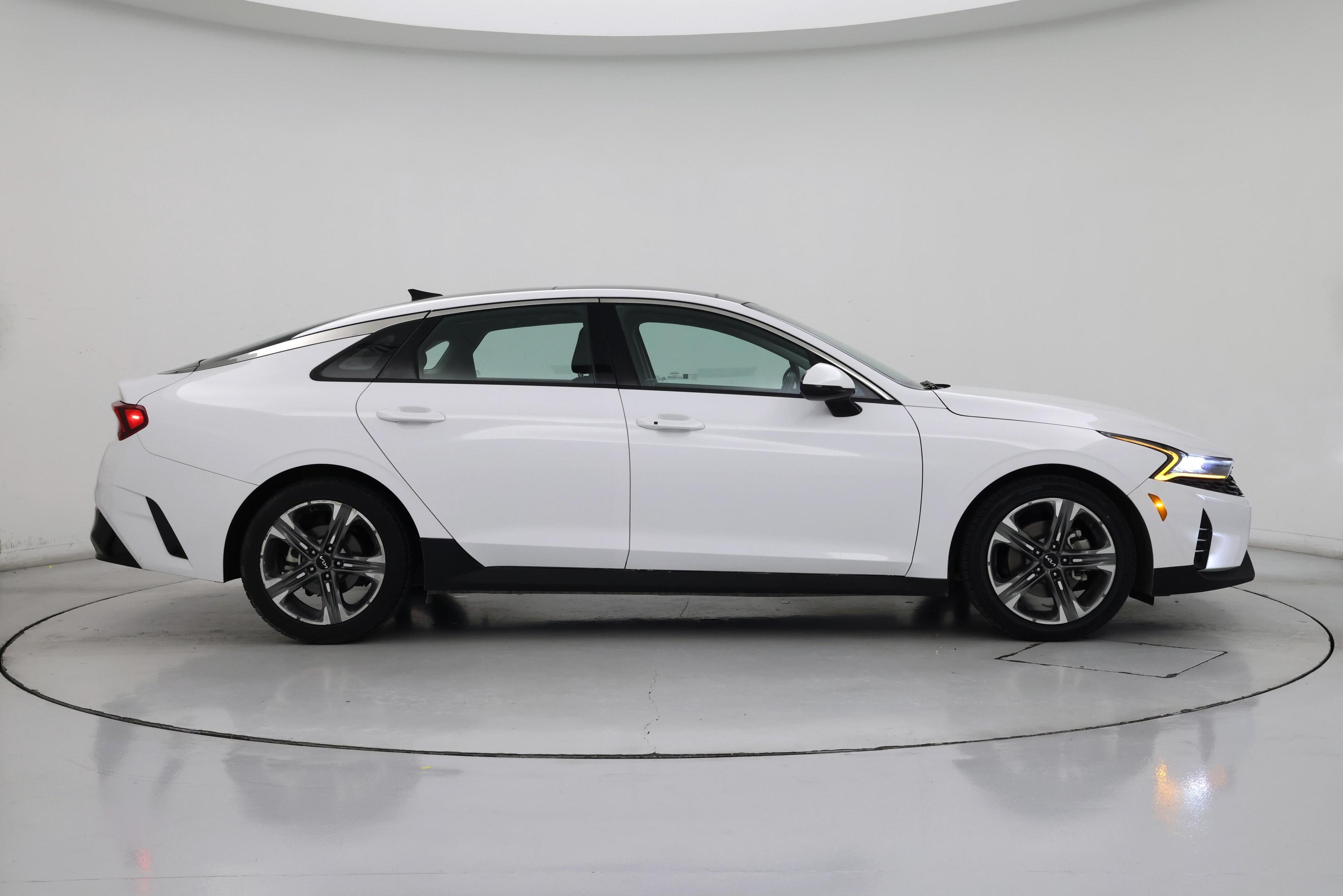 Thumbnail: 2023 Kia K5 - 7