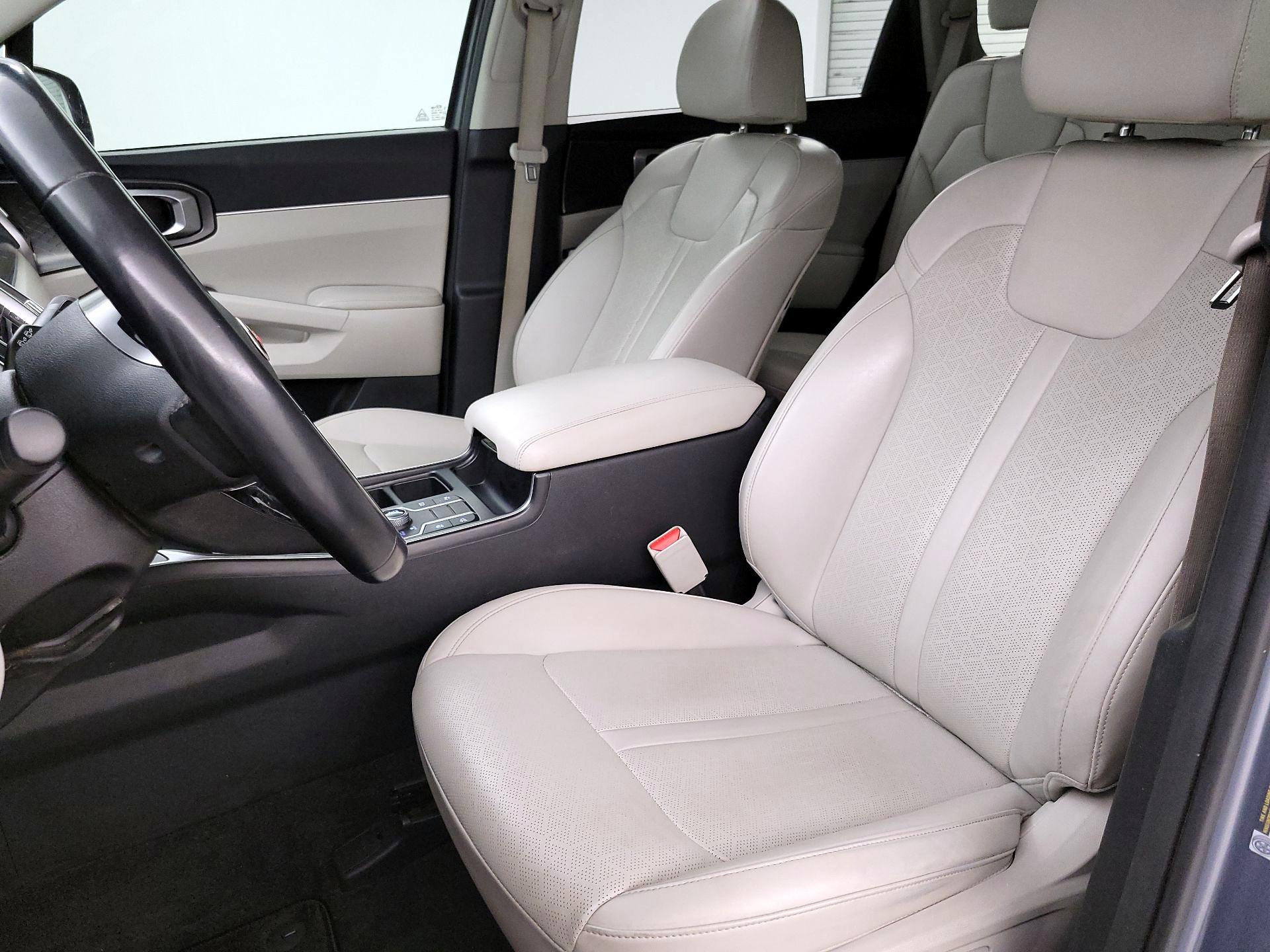 Thumbnail: 2021 Kia Sorento - 11