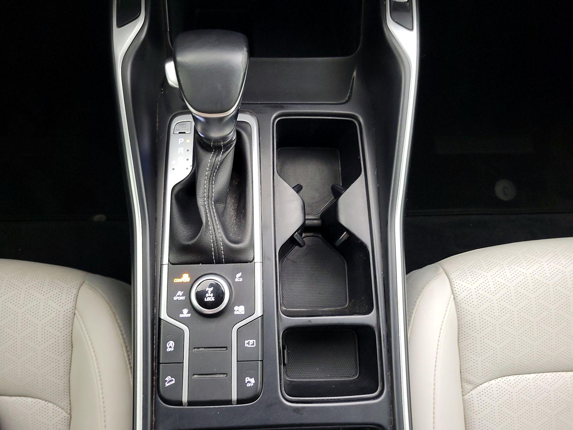 Thumbnail: 2021 Kia Sorento - 17