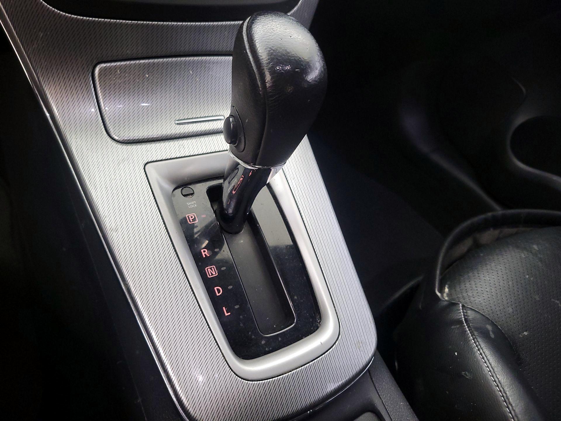 Thumbnail: 2015 Nissan Sentra - 18