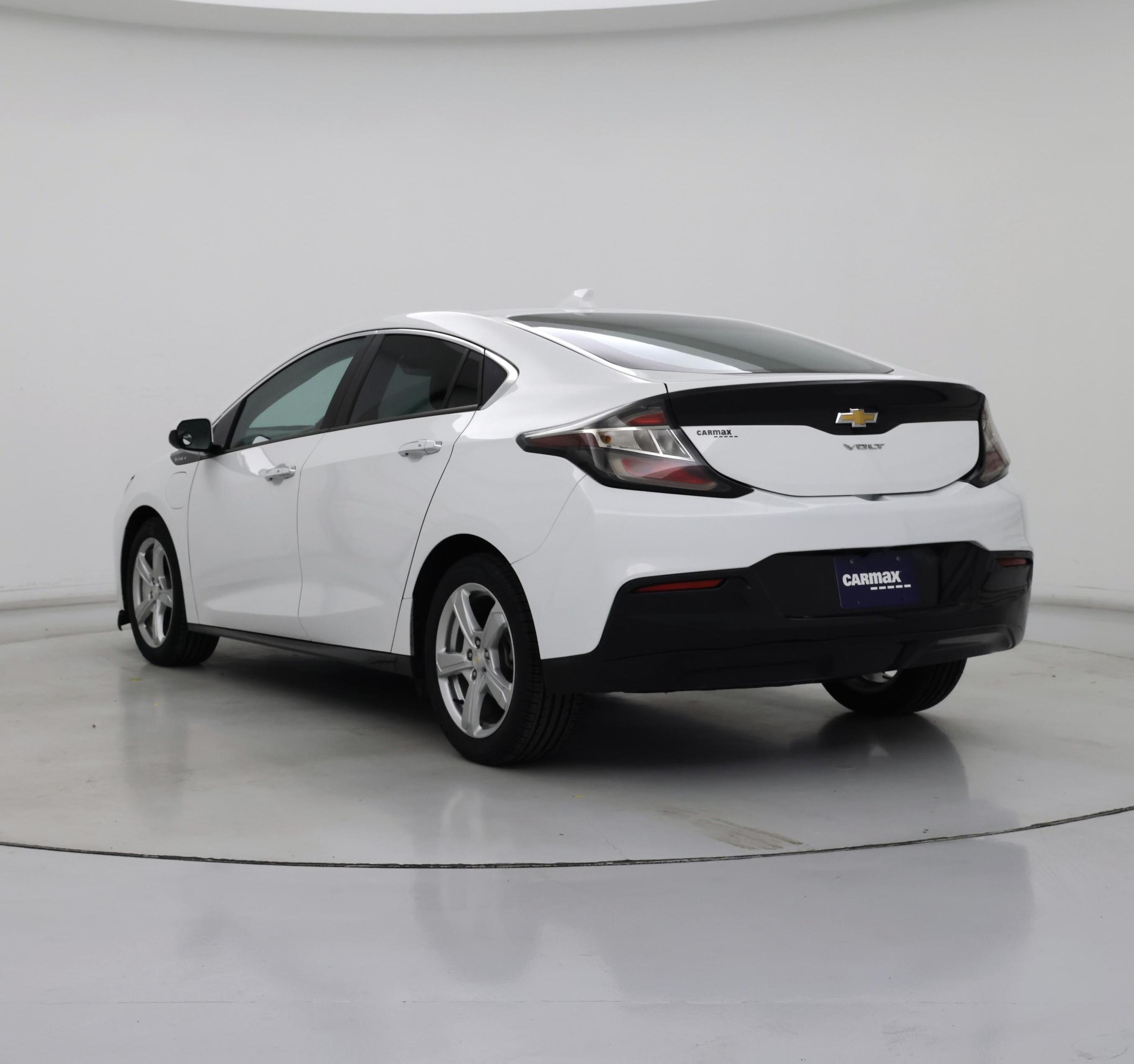Thumbnail: 2017 Chevrolet Volt - 2