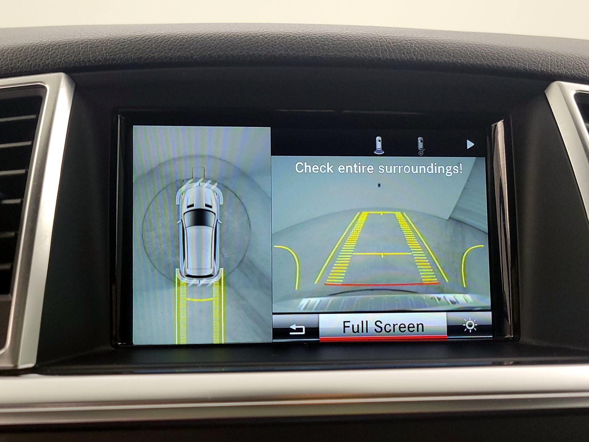 Thumbnail: 2015 Mercedes-Benz M-Class - 15