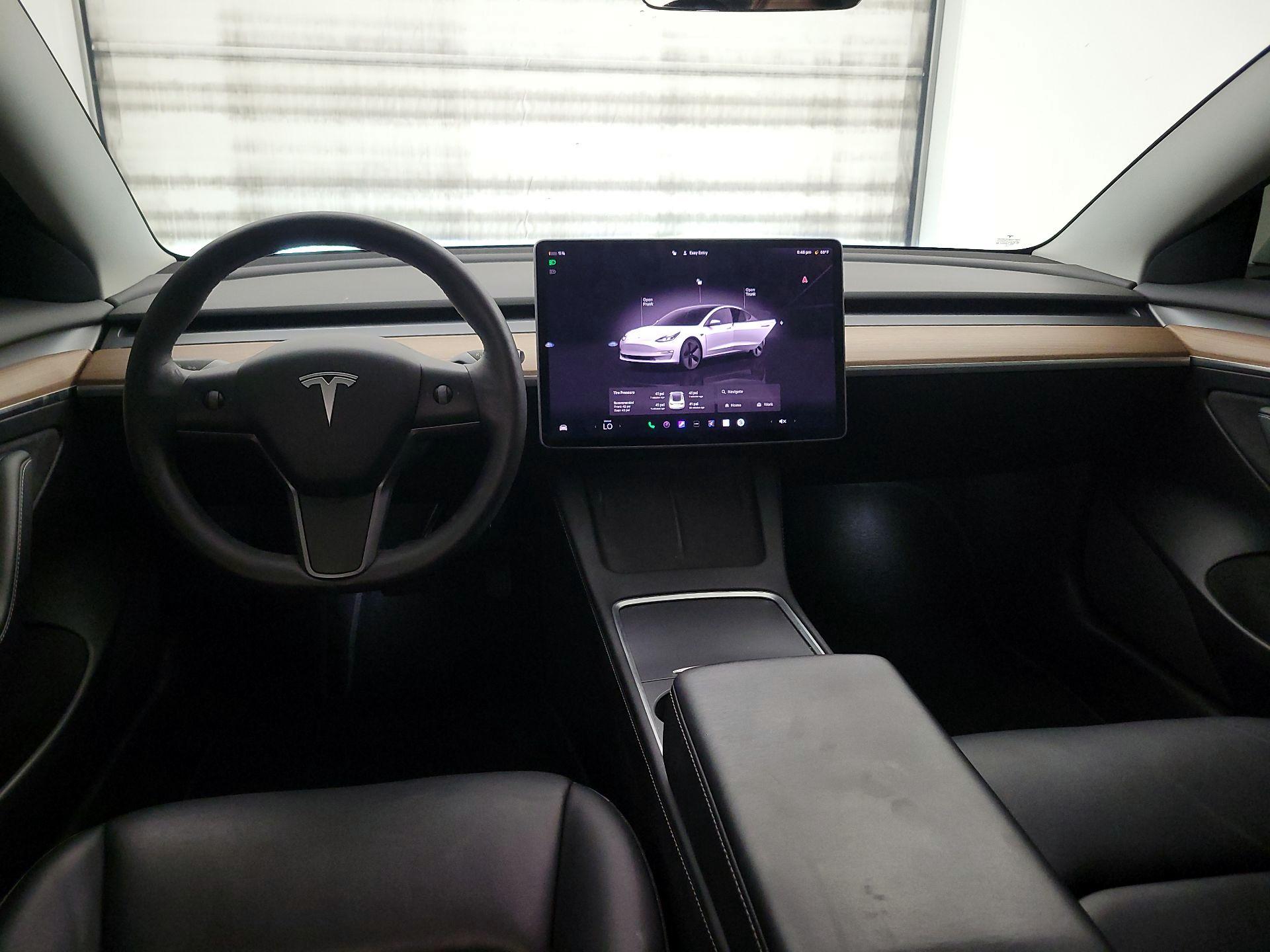 Thumbnail: 2022 Tesla Model 3 - 9