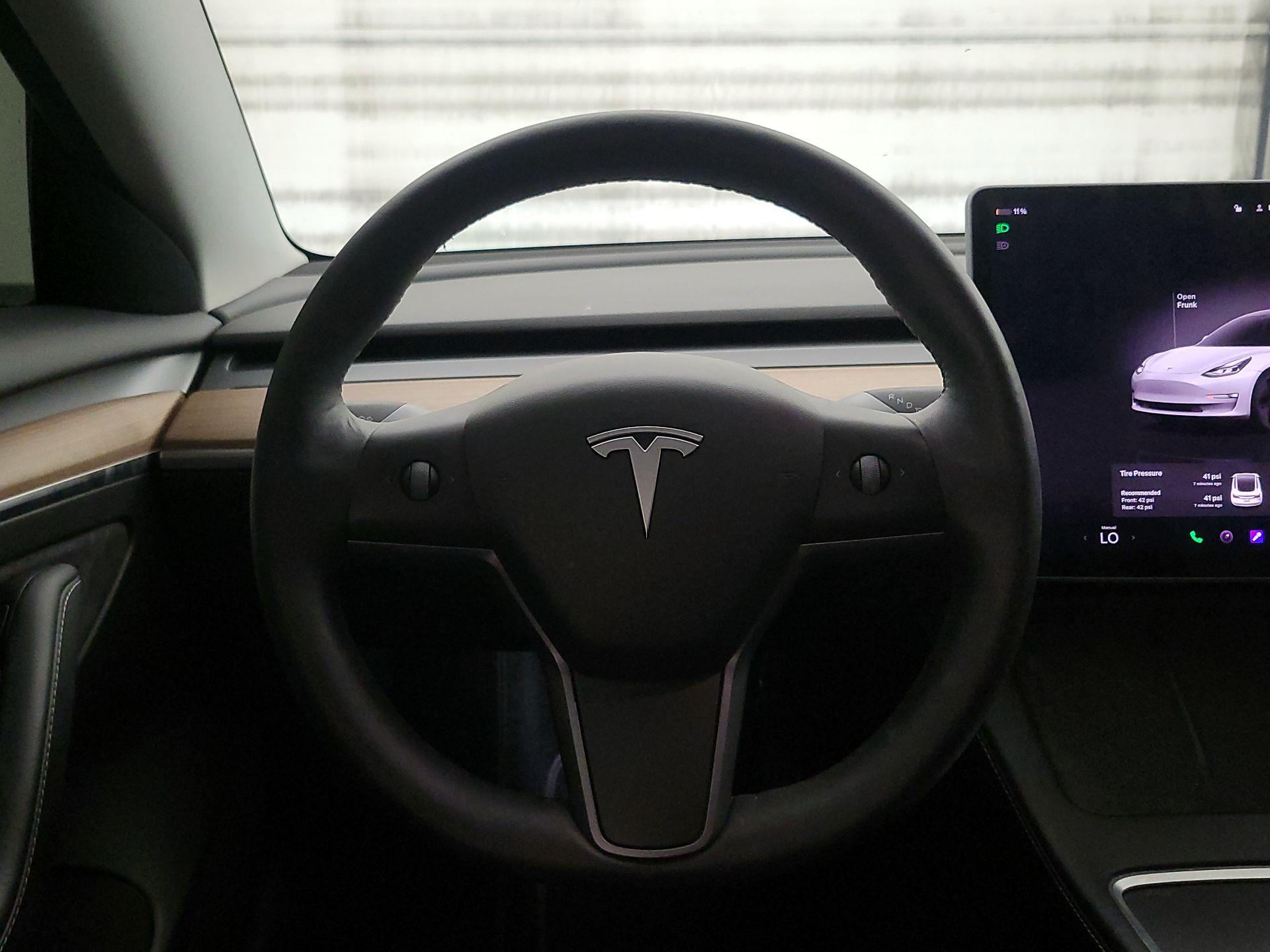 Thumbnail: 2022 Tesla Model 3 - 10