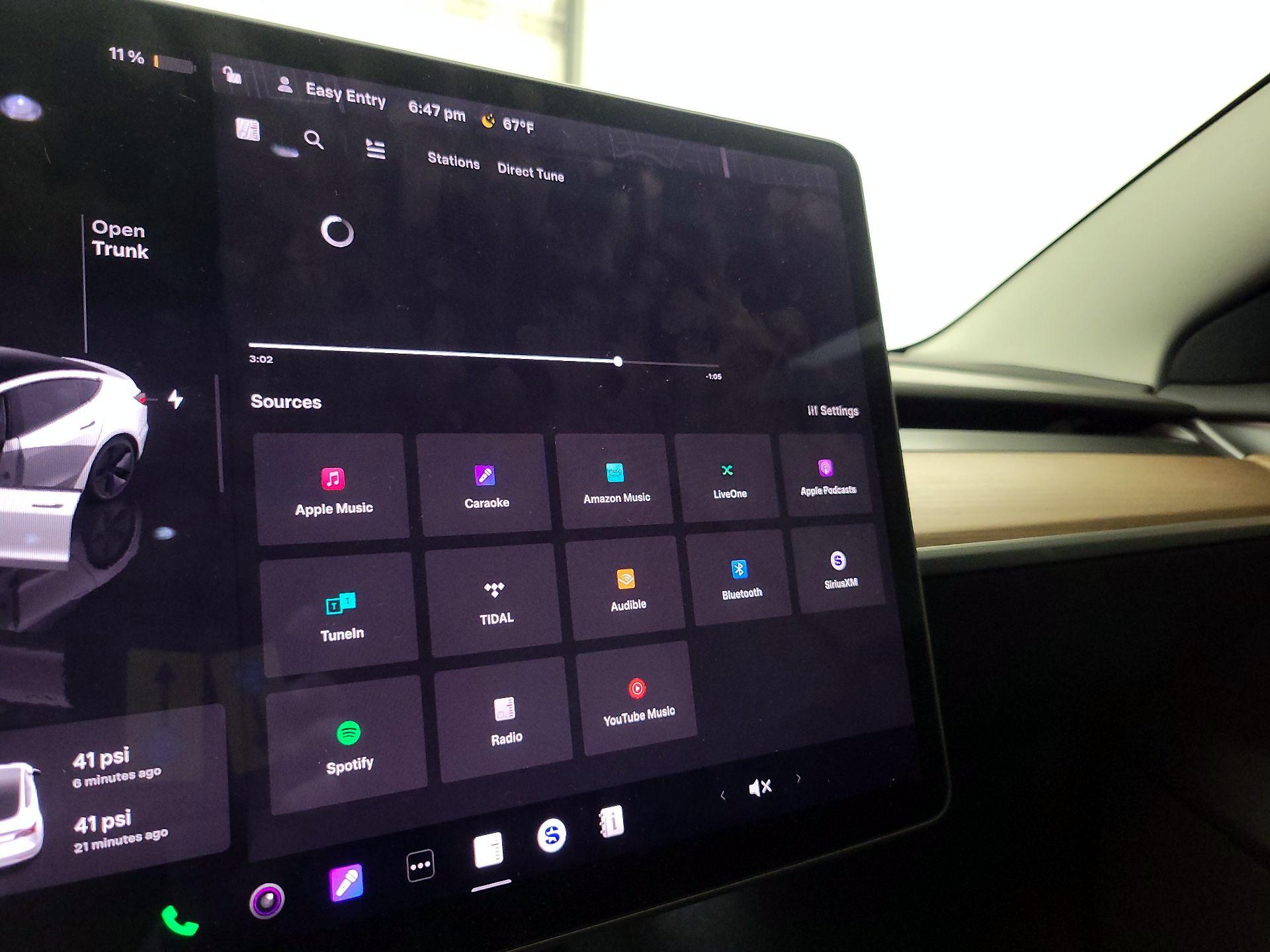 Thumbnail: 2022 Tesla Model 3 - 15