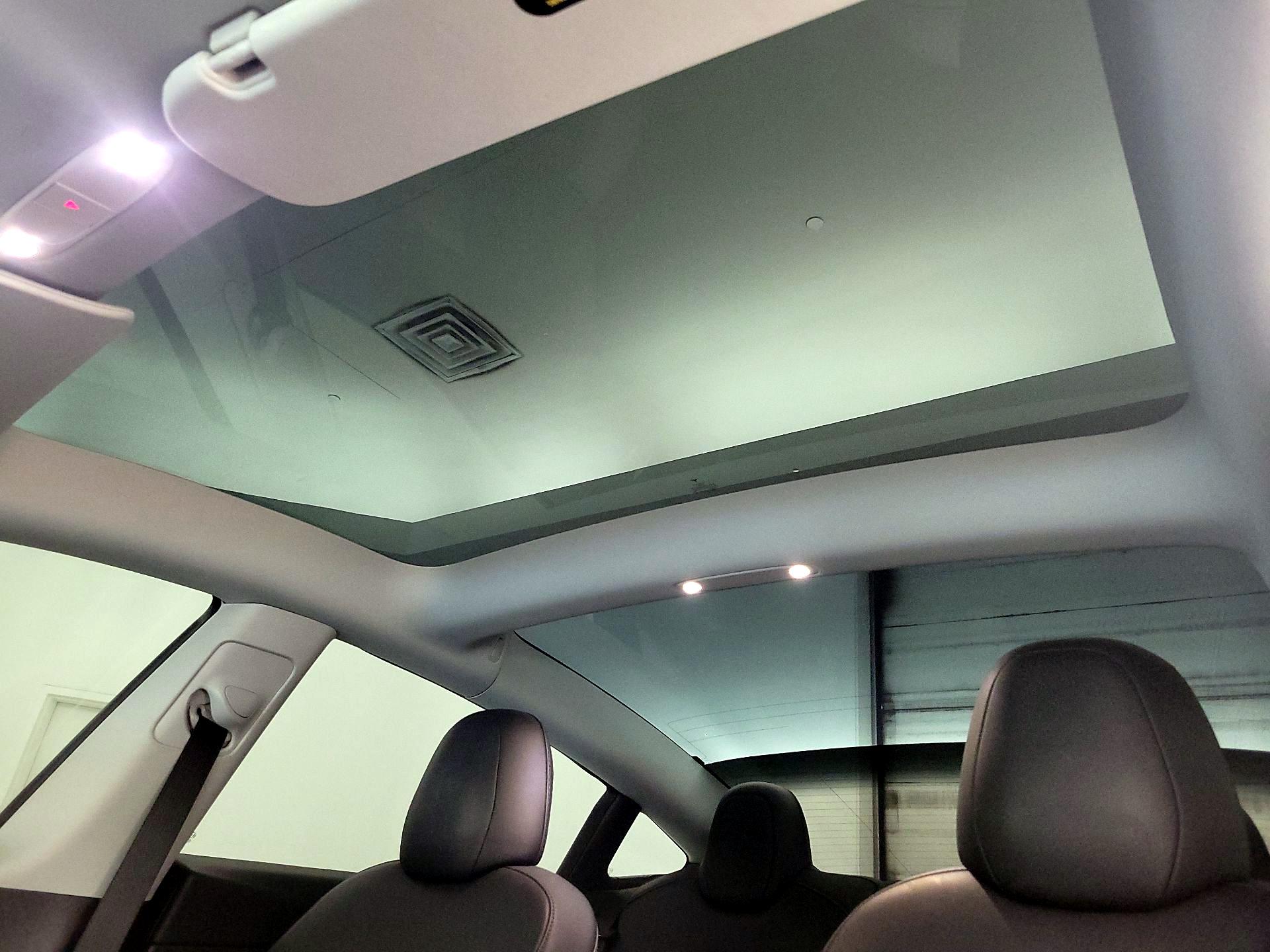 Thumbnail: 2022 Tesla Model 3 - 18