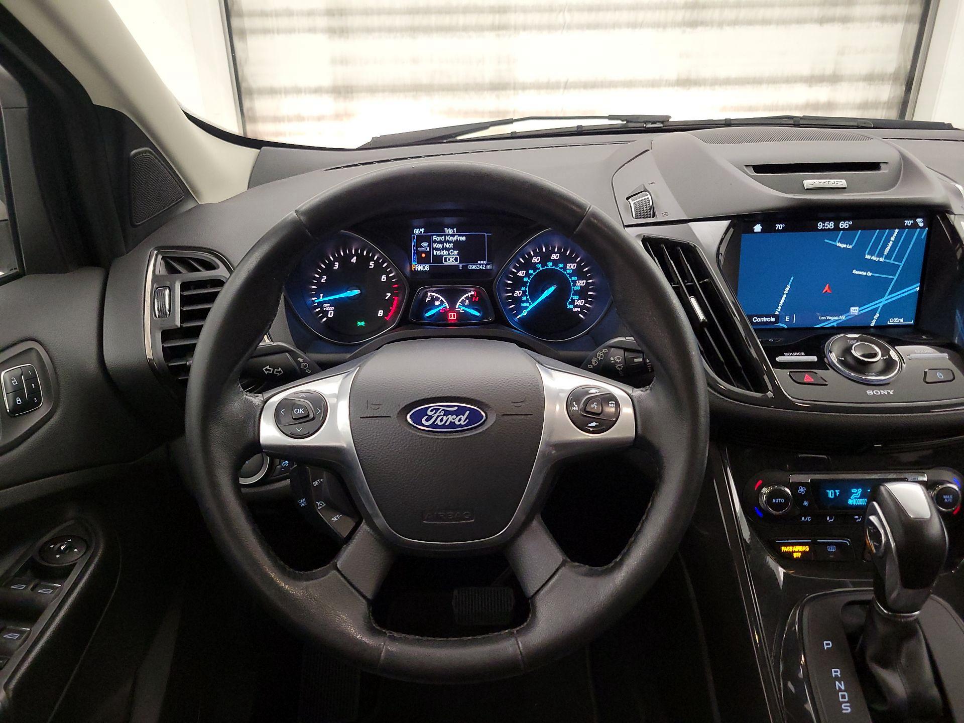Thumbnail: 2016 Ford Escape - 10