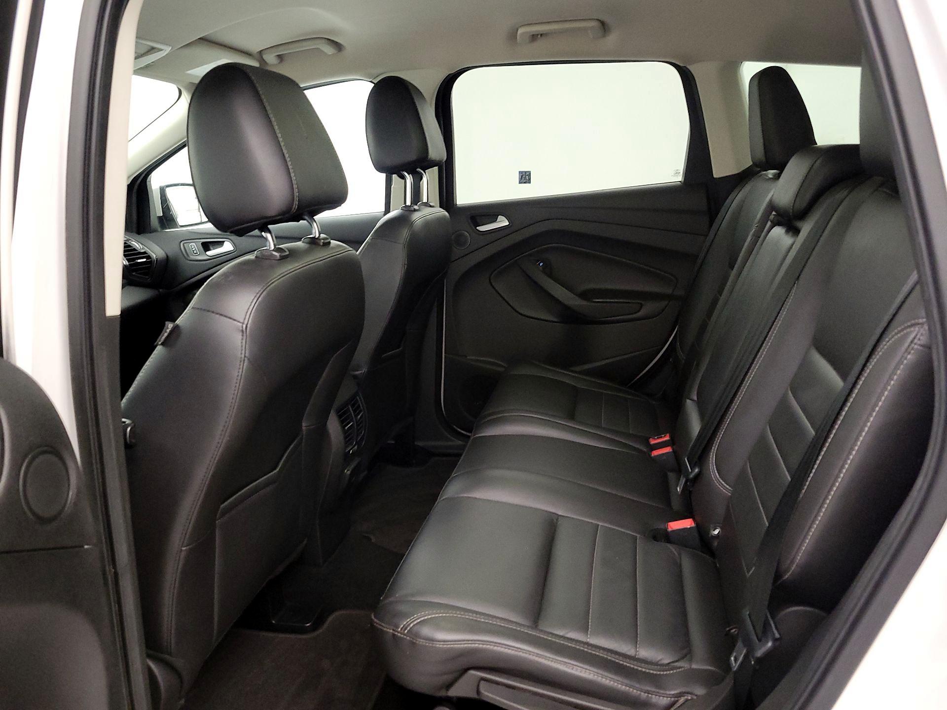 Thumbnail: 2016 Ford Escape - 20