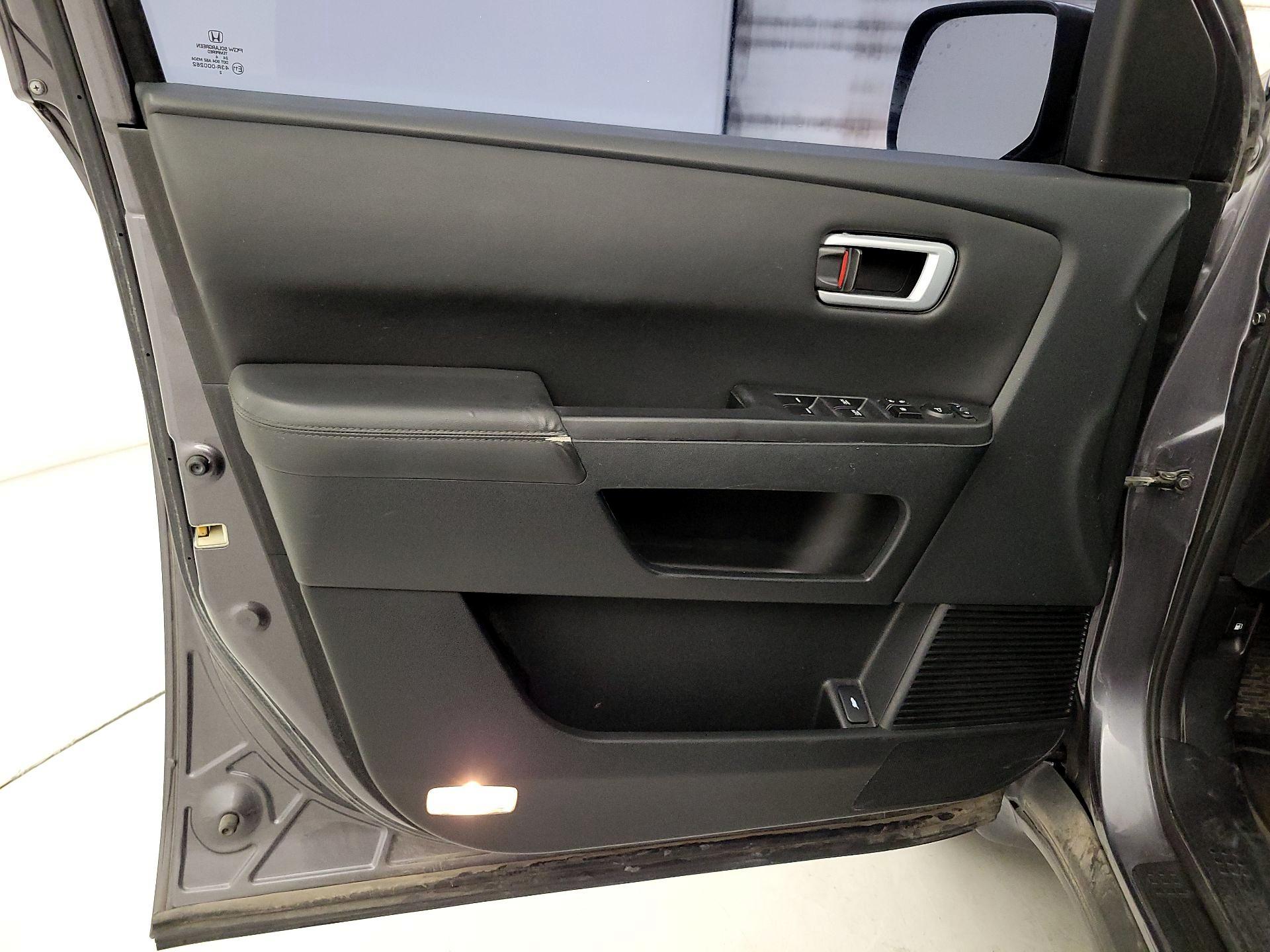 Thumbnail: 2014 Honda Pilot - 12