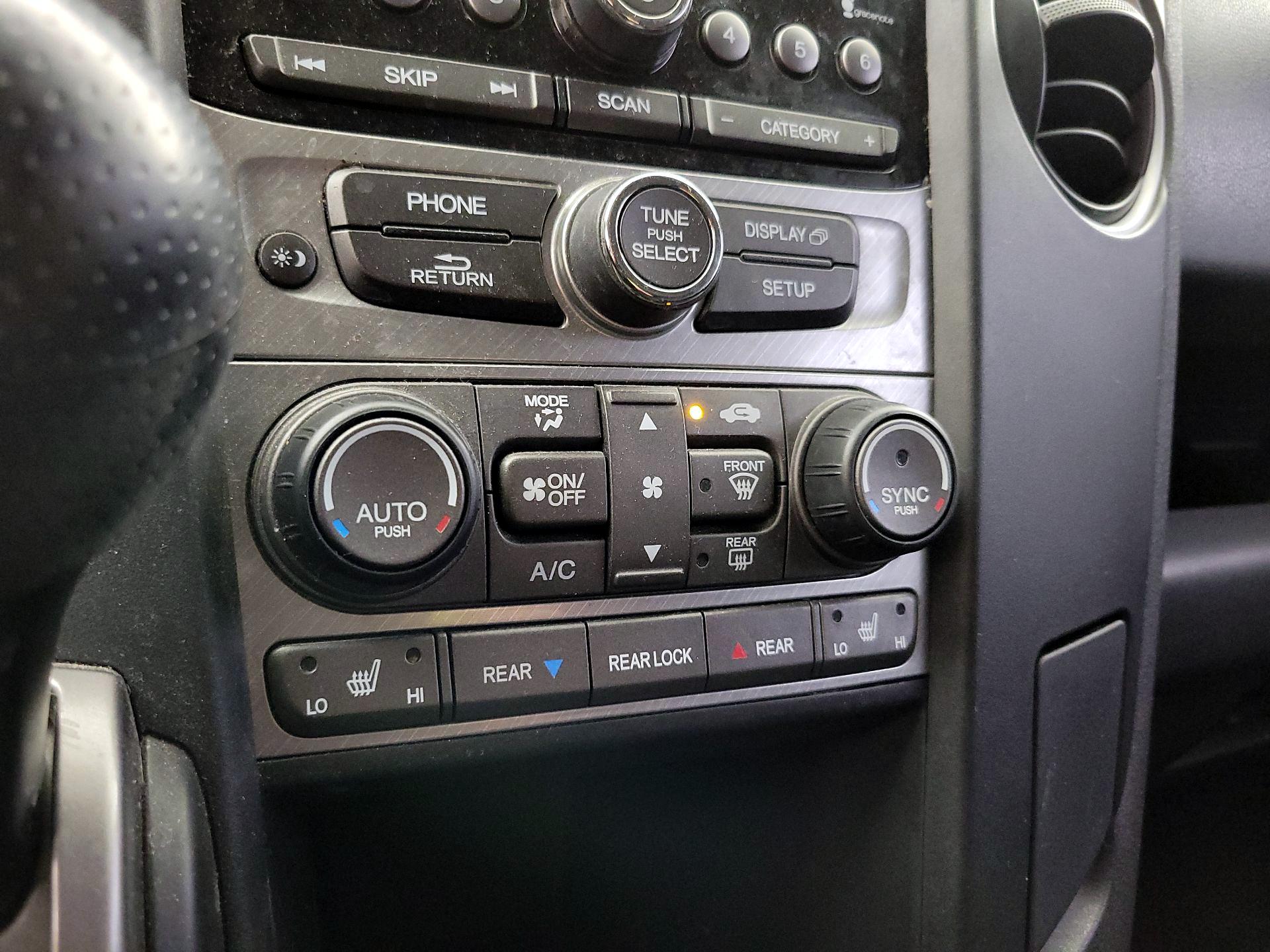 Thumbnail: 2014 Honda Pilot - 16