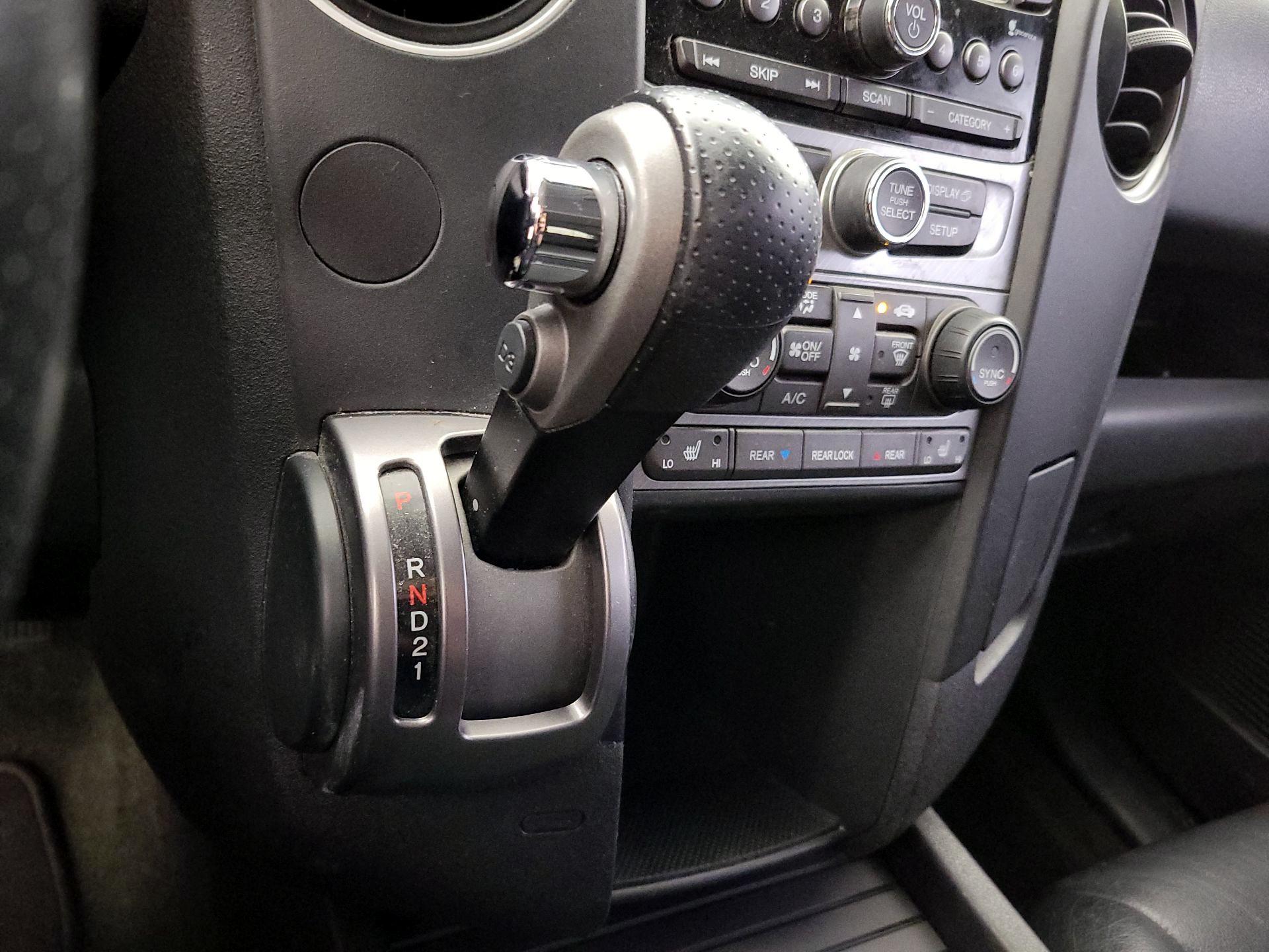 Thumbnail: 2014 Honda Pilot - 17