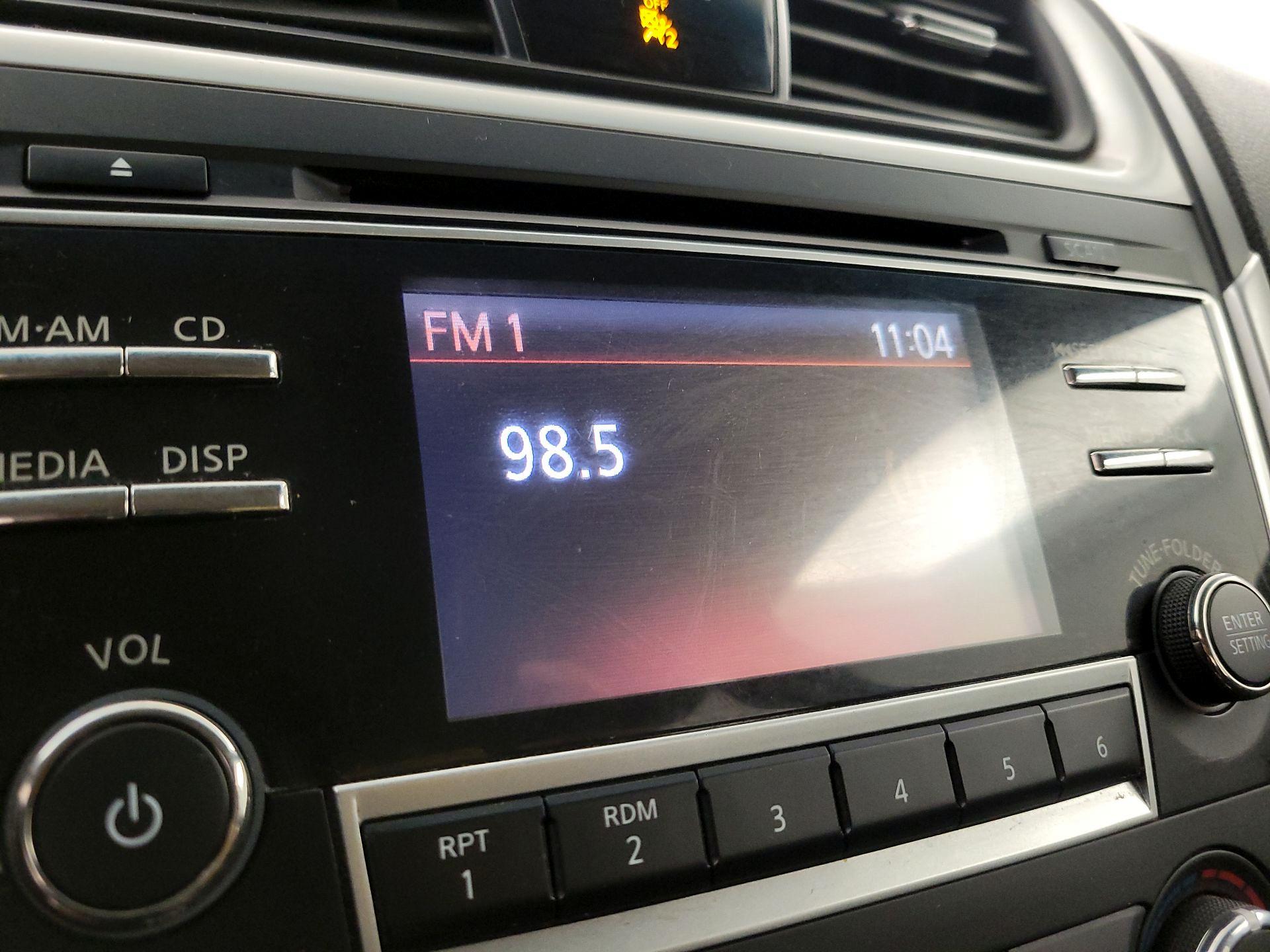 Thumbnail: 2018 Nissan Altima - 15