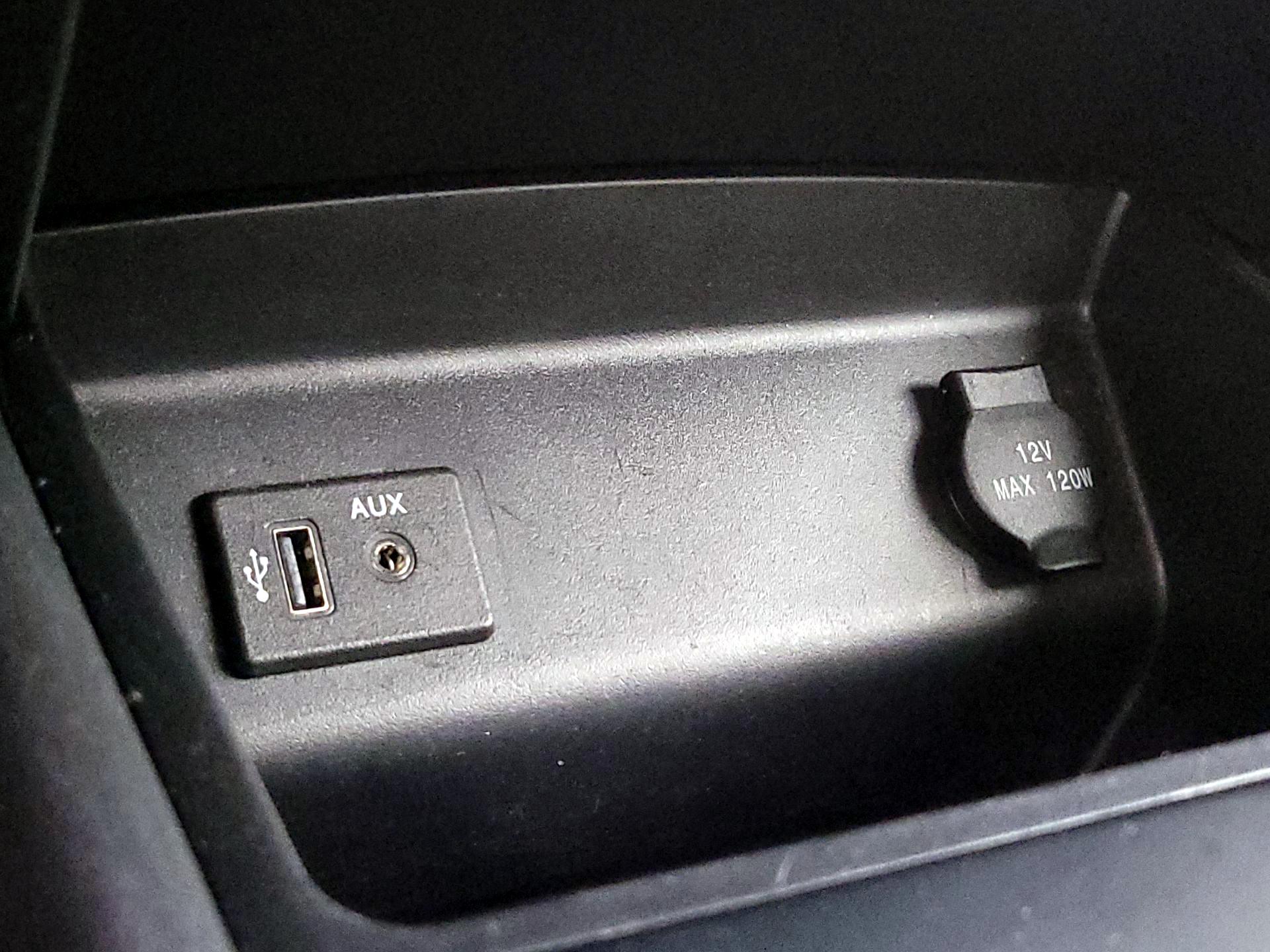 Thumbnail: 2018 Nissan Altima - 18