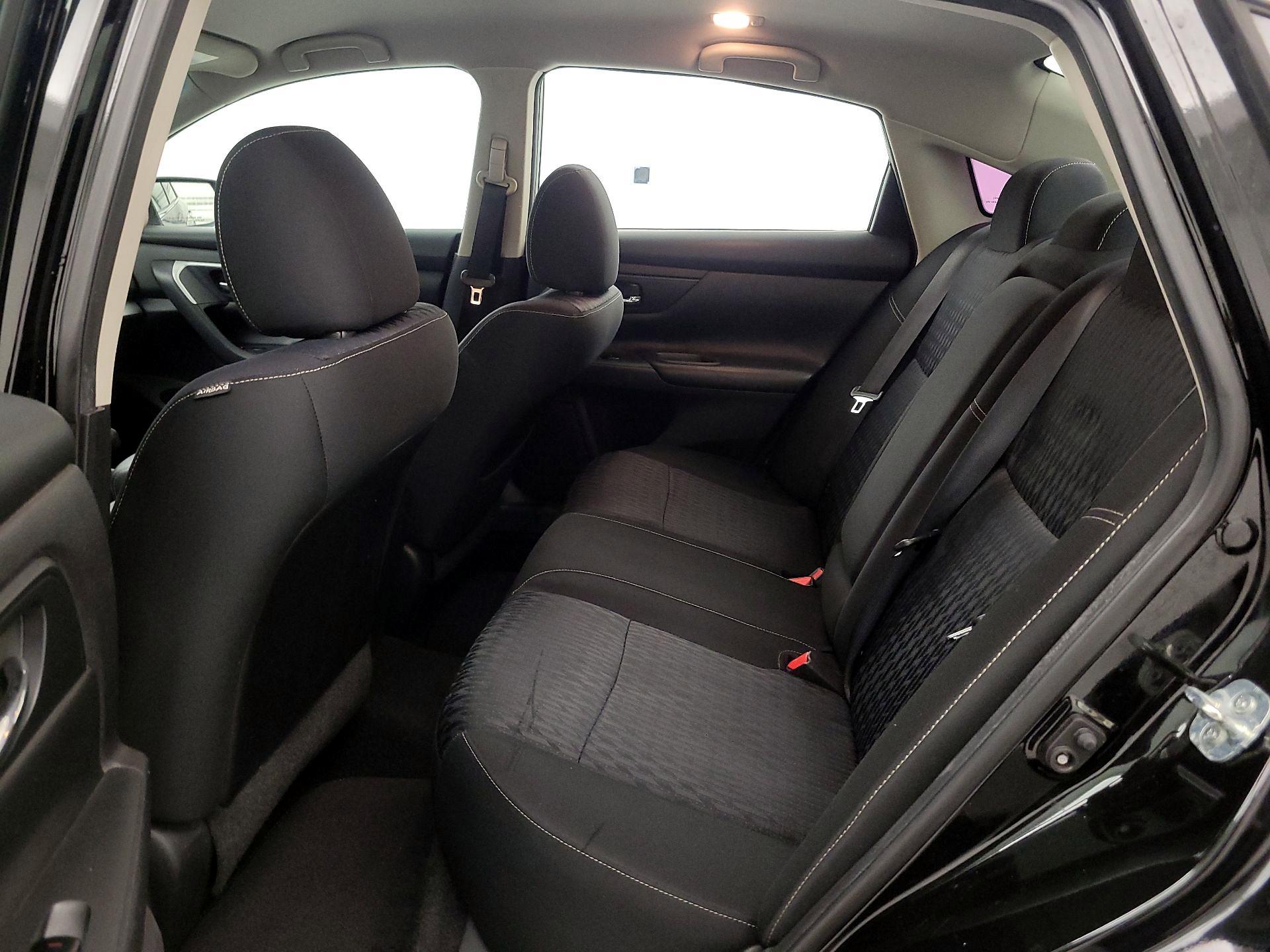 Thumbnail: 2018 Nissan Altima - 19