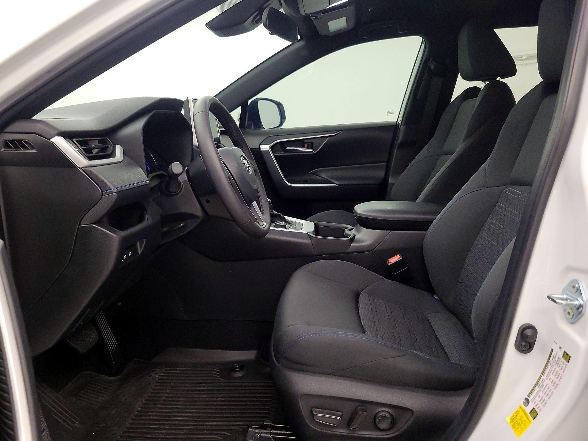 Thumbnail: 2024 Toyota RAV4 - 11