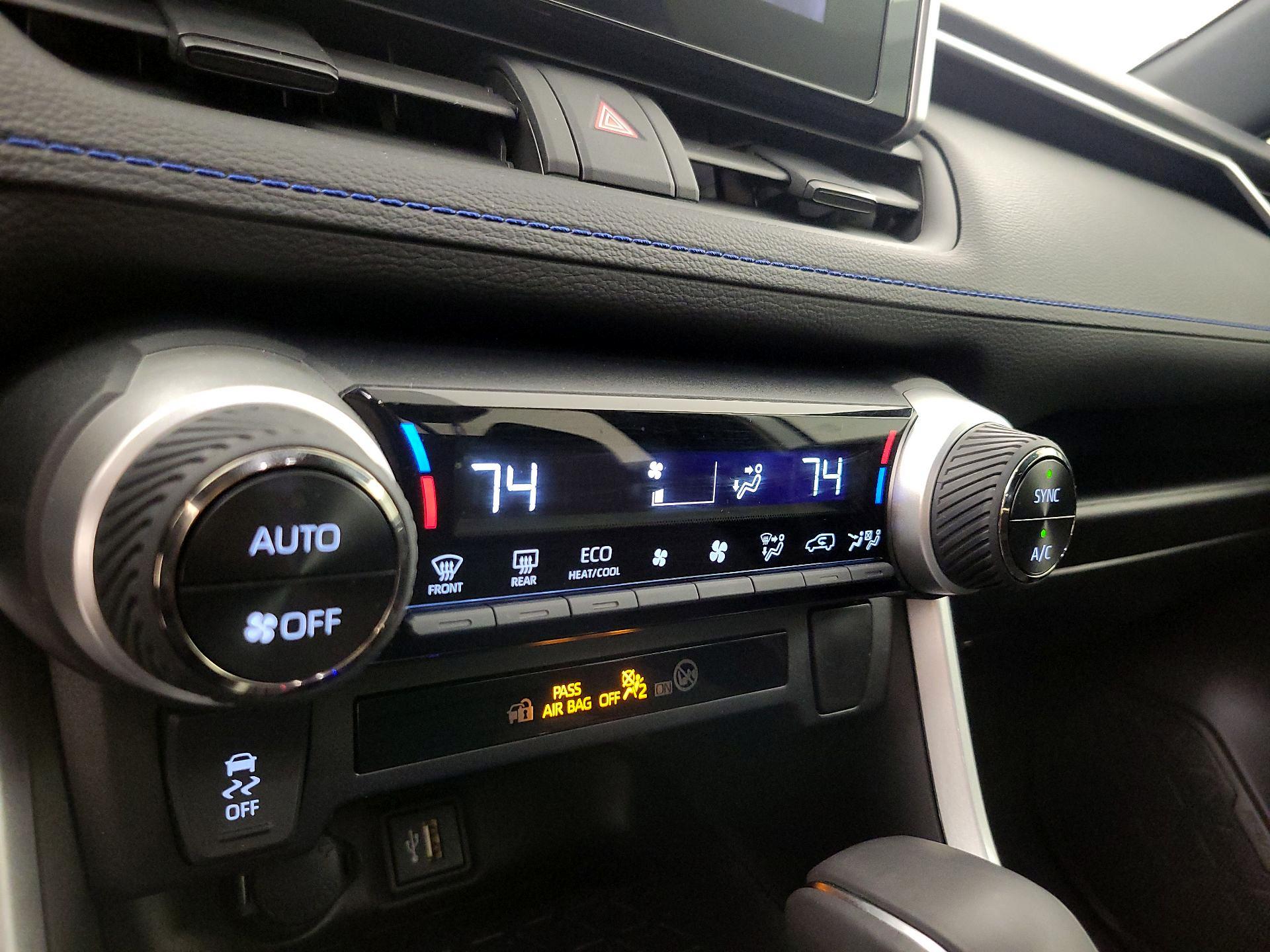 Thumbnail: 2024 Toyota RAV4 - 16