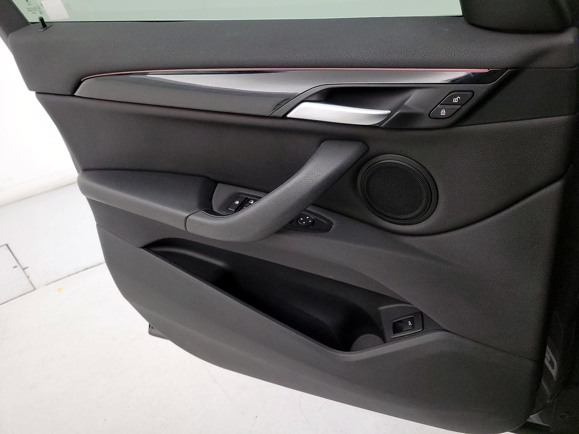 Thumbnail: 2018 BMW X1 - 12