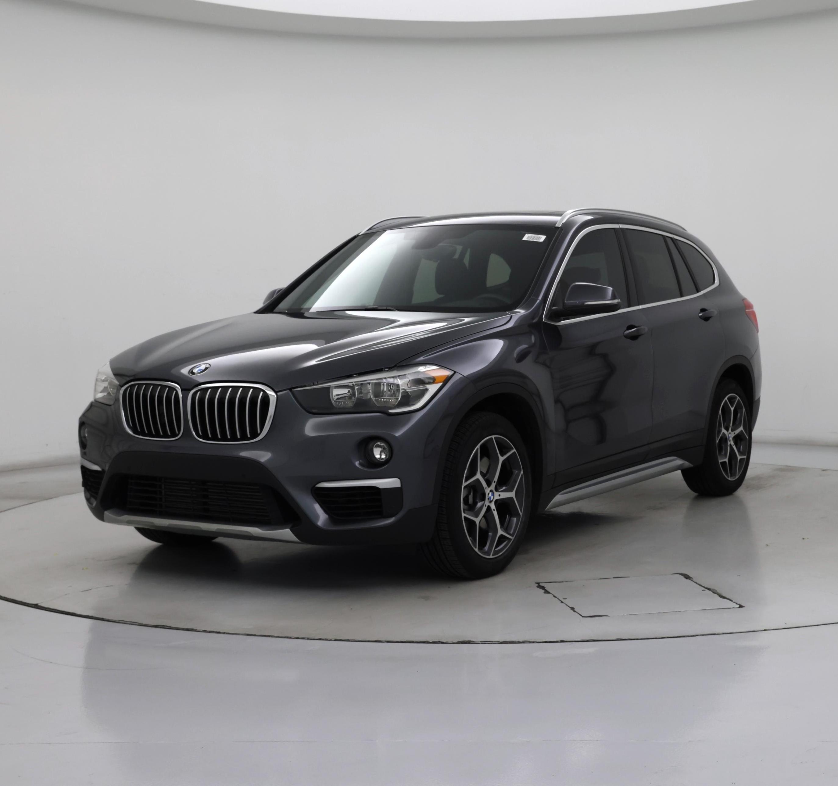 Thumbnail: 2018 BMW X1 - 4
