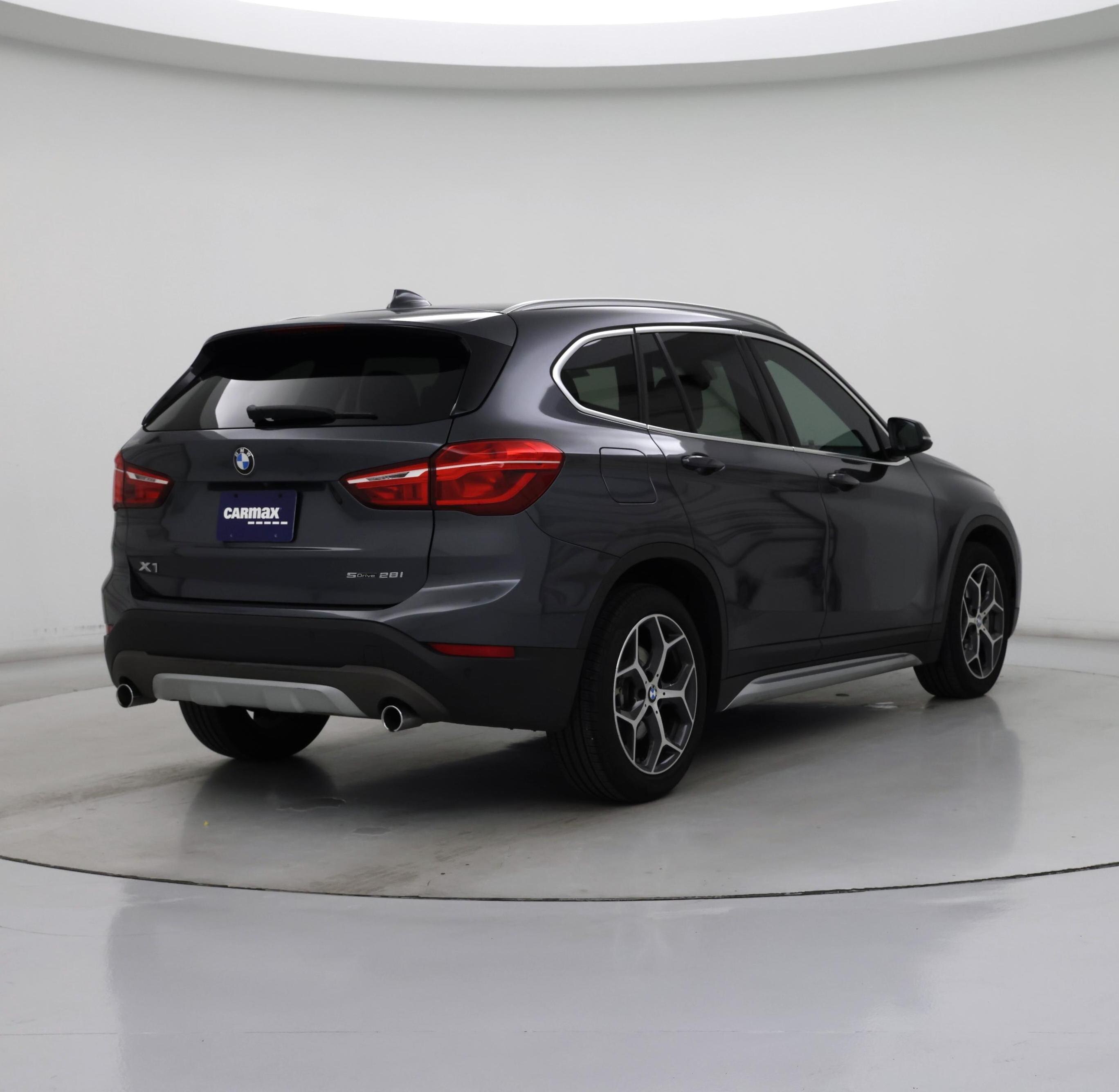 Thumbnail: 2018 BMW X1 - 8