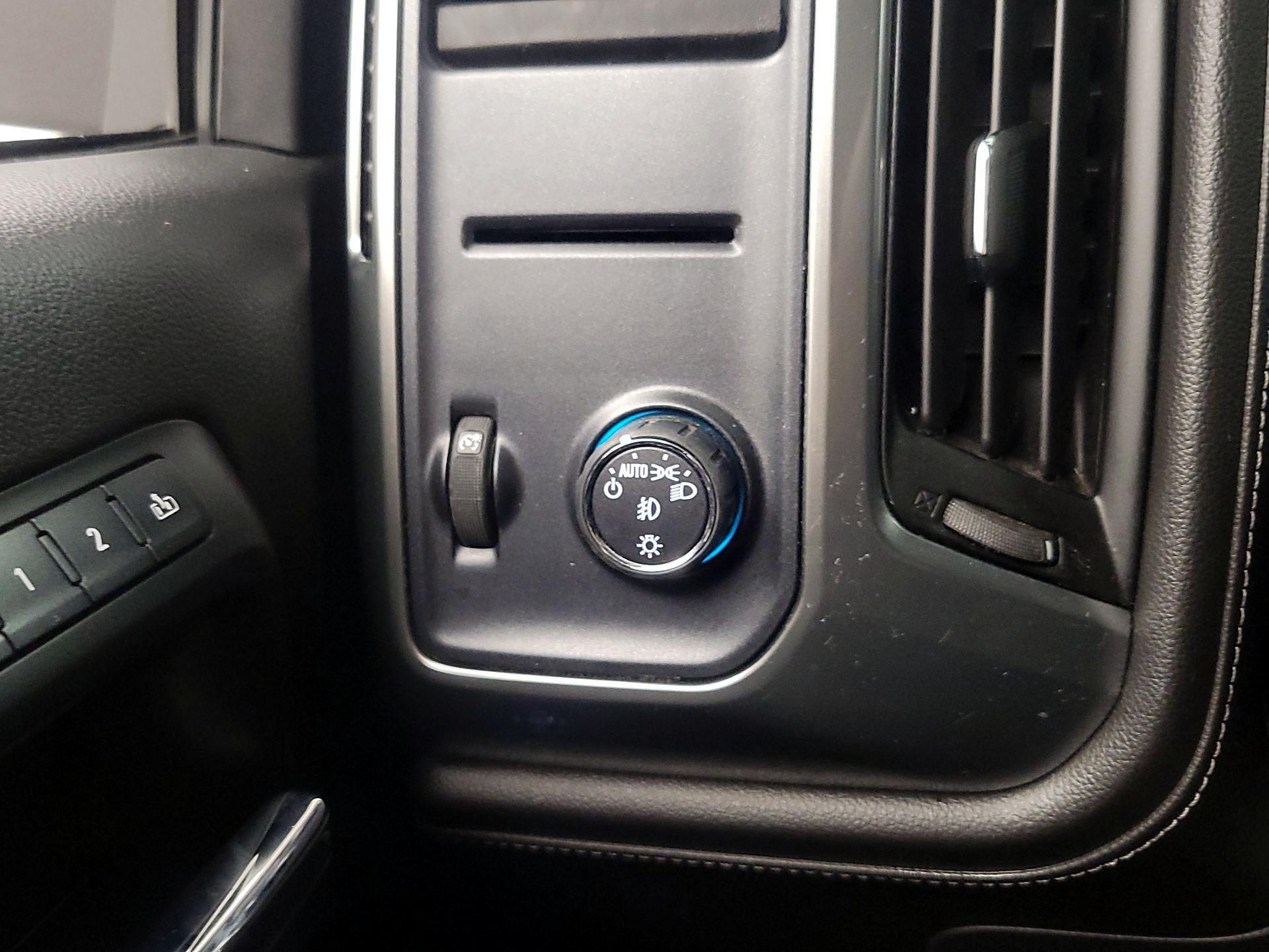 Thumbnail: 2014 Chevrolet Silverado 1500 - 13