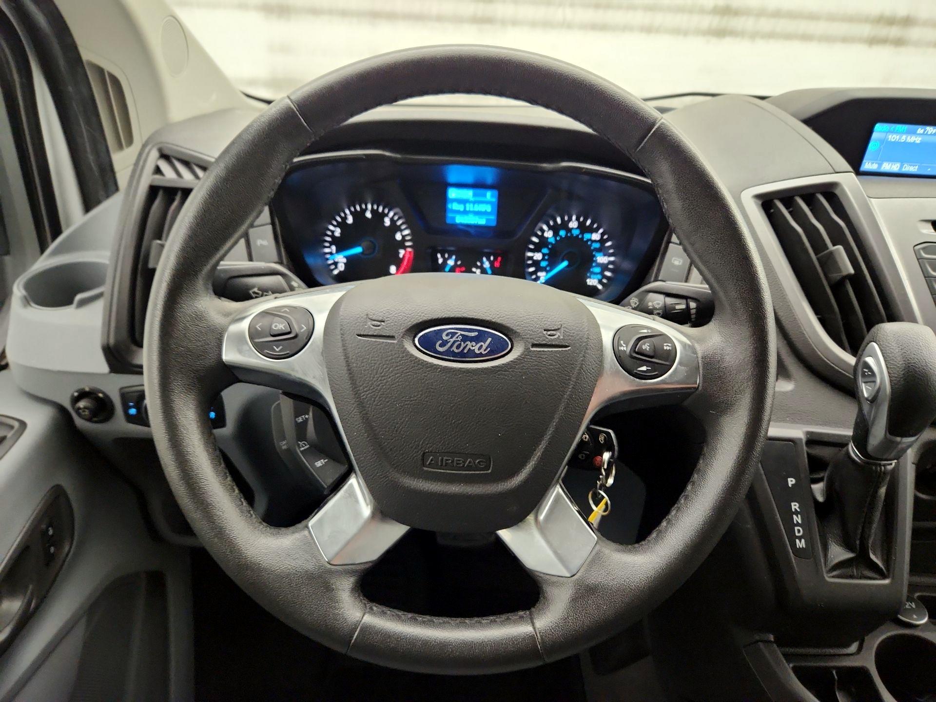 Thumbnail: 2015 Ford Transit Series - 10