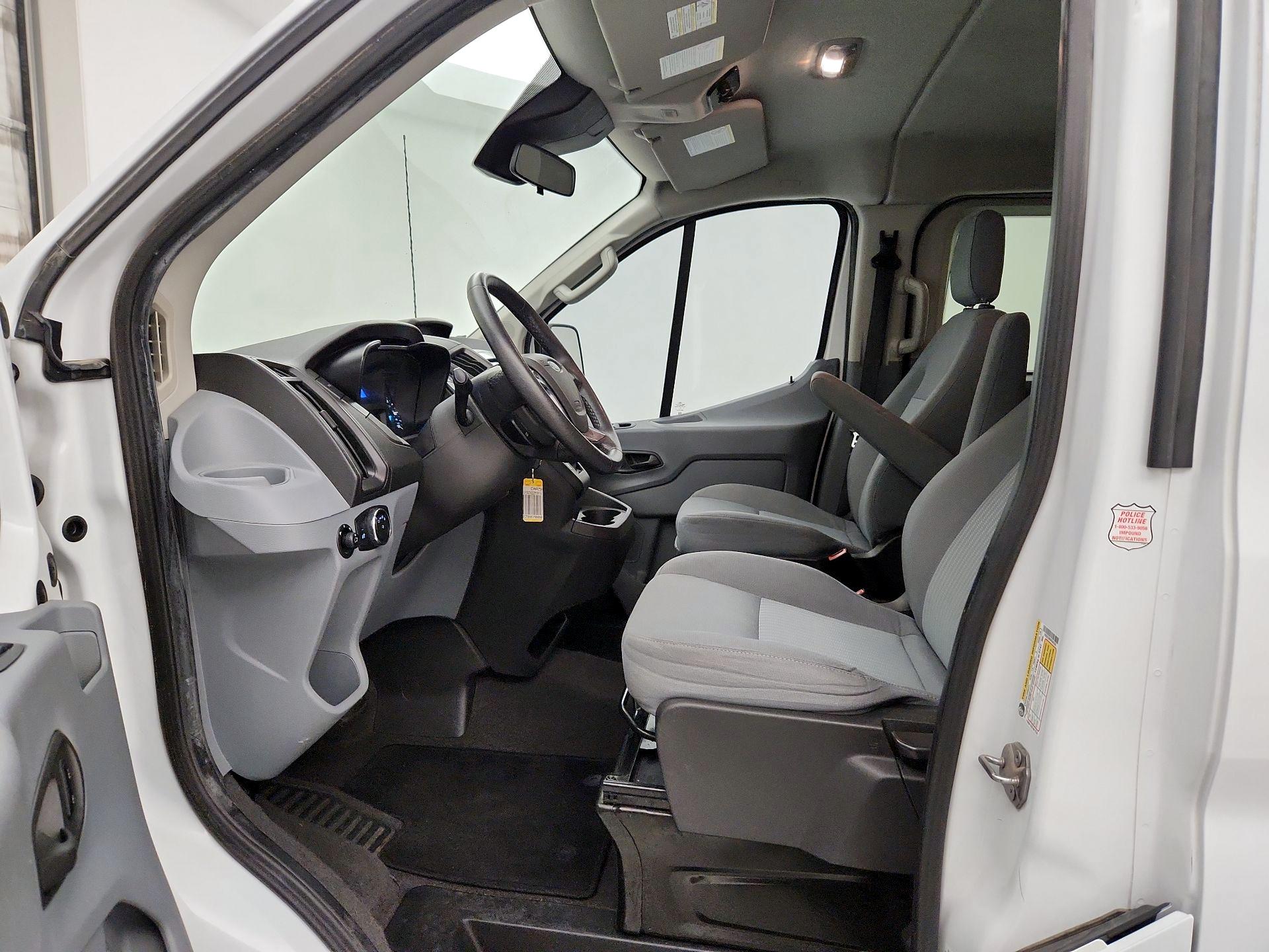 Thumbnail: 2015 Ford Transit Series - 11