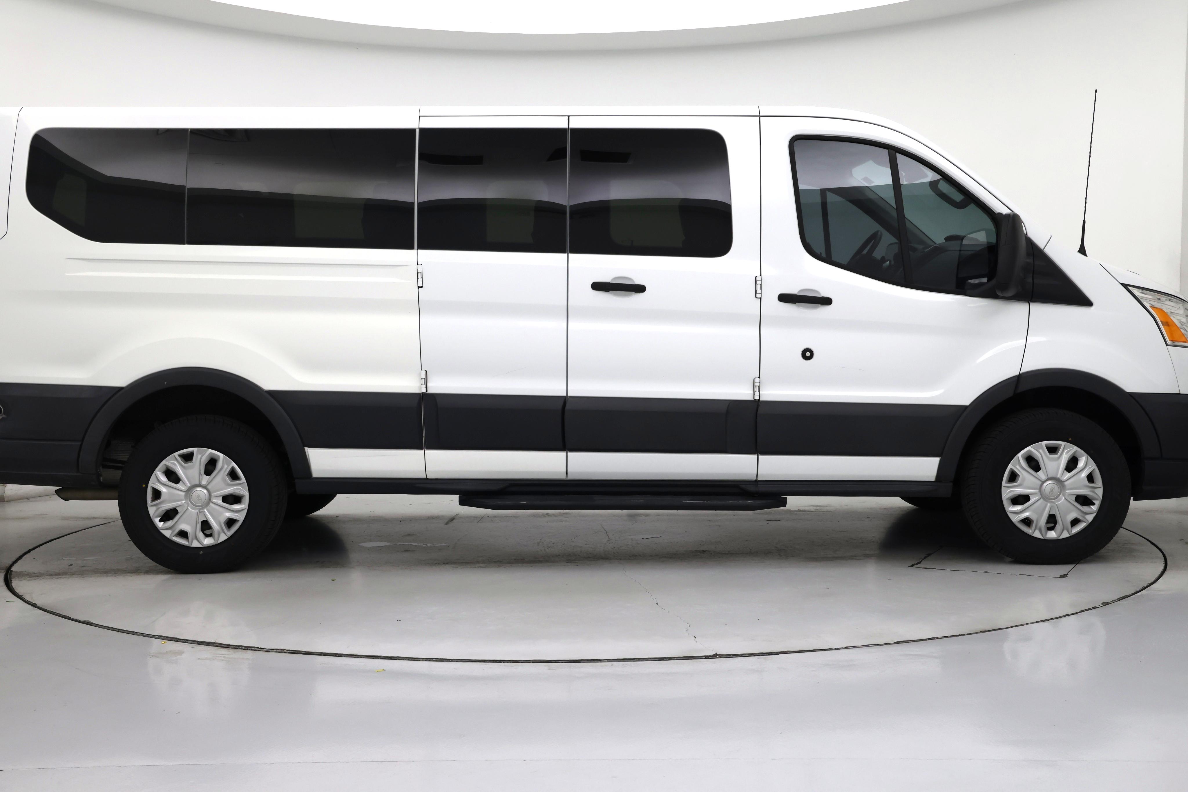 Thumbnail: 2015 Ford Transit Series - 7