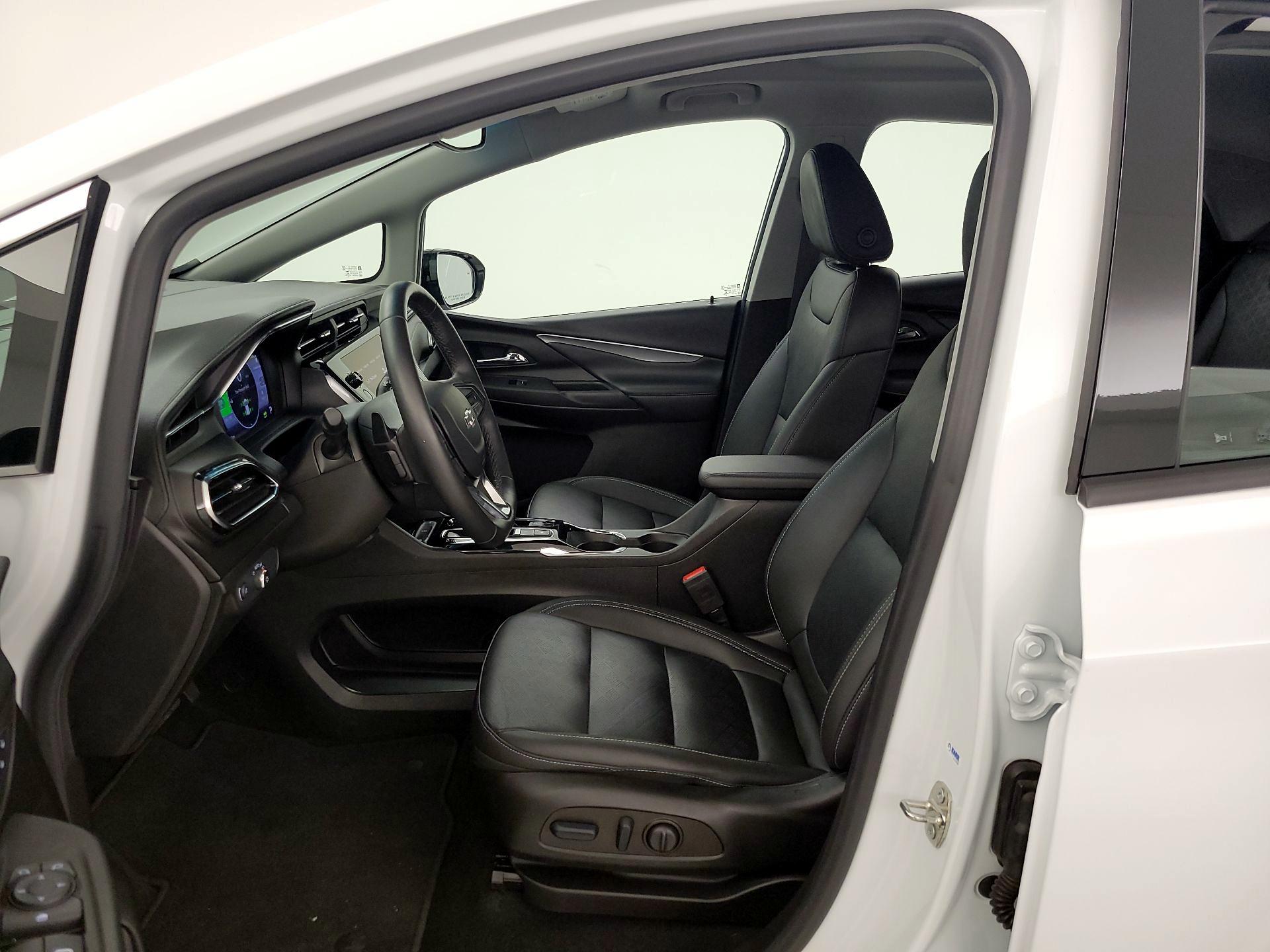 Thumbnail: 2023 Chevrolet Bolt EV - 11