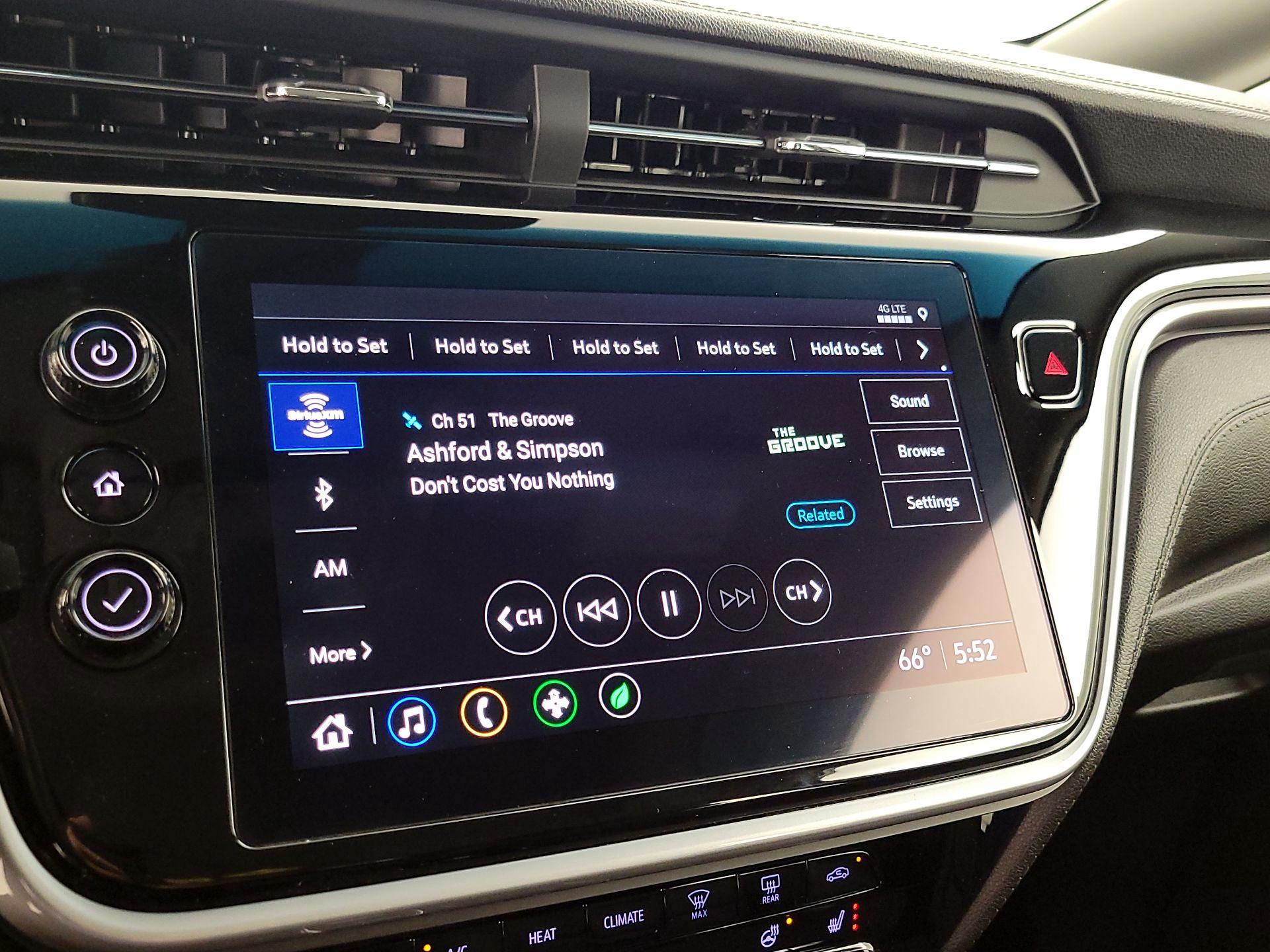 Thumbnail: 2023 Chevrolet Bolt EV - 15