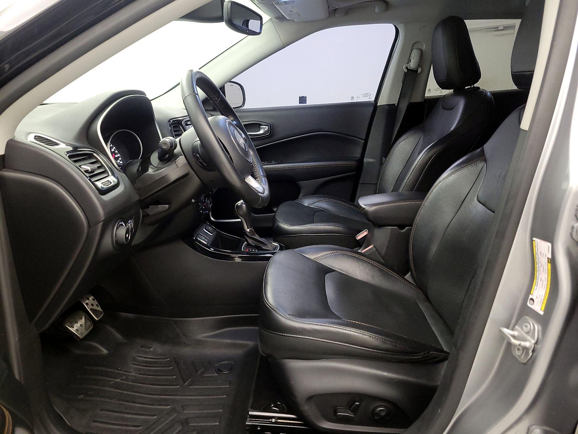 Thumbnail: 2018 Jeep Compass - 11