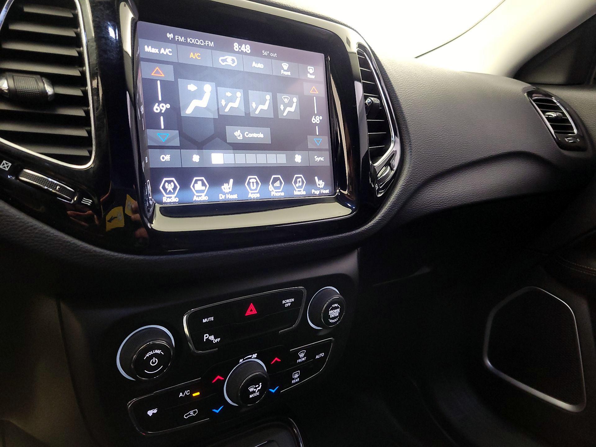 Thumbnail: 2018 Jeep Compass - 16