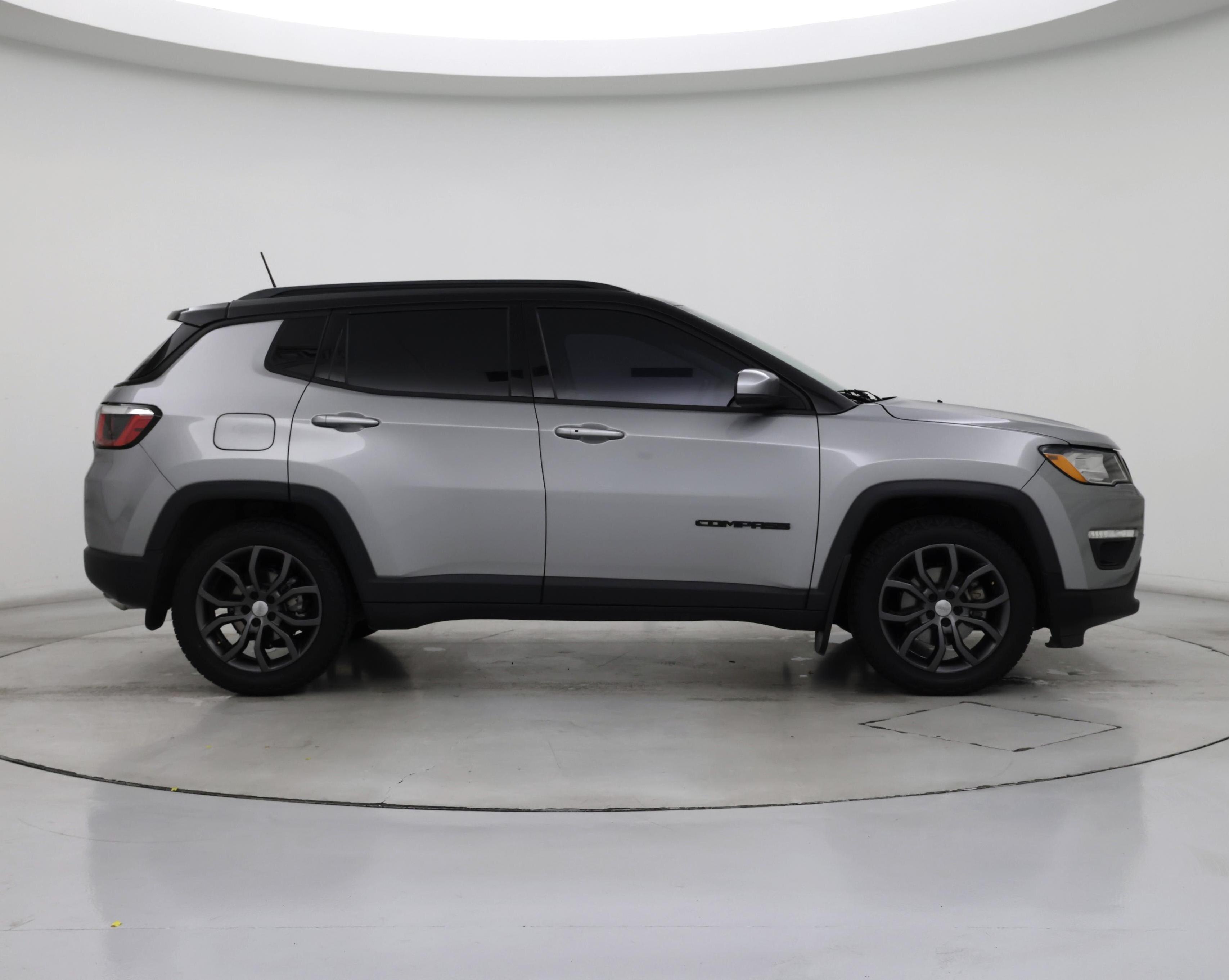 Thumbnail: 2018 Jeep Compass - 7
