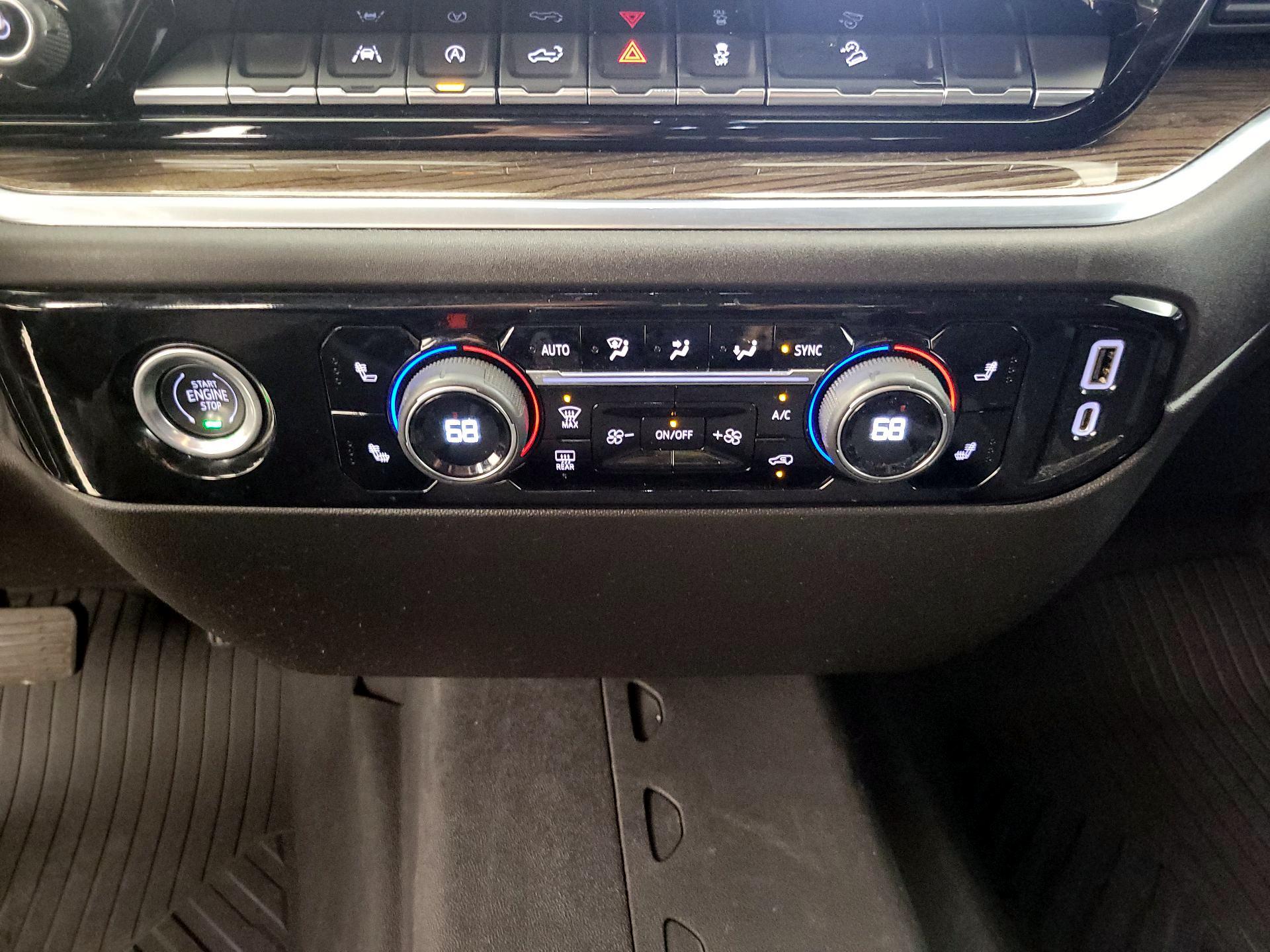 Thumbnail: 2022 Chevrolet Silverado 1500 - 16