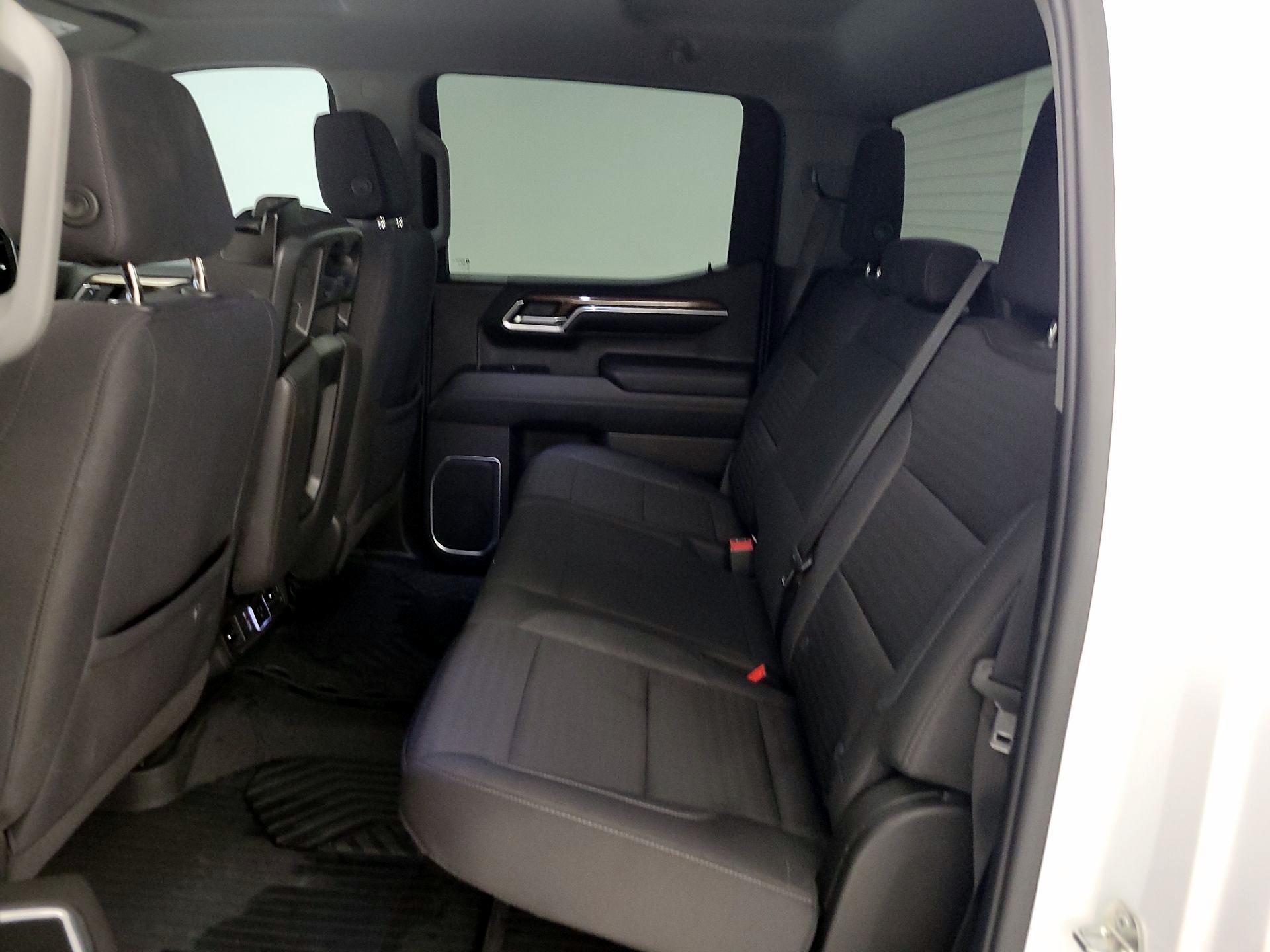 Thumbnail: 2022 Chevrolet Silverado 1500 - 19