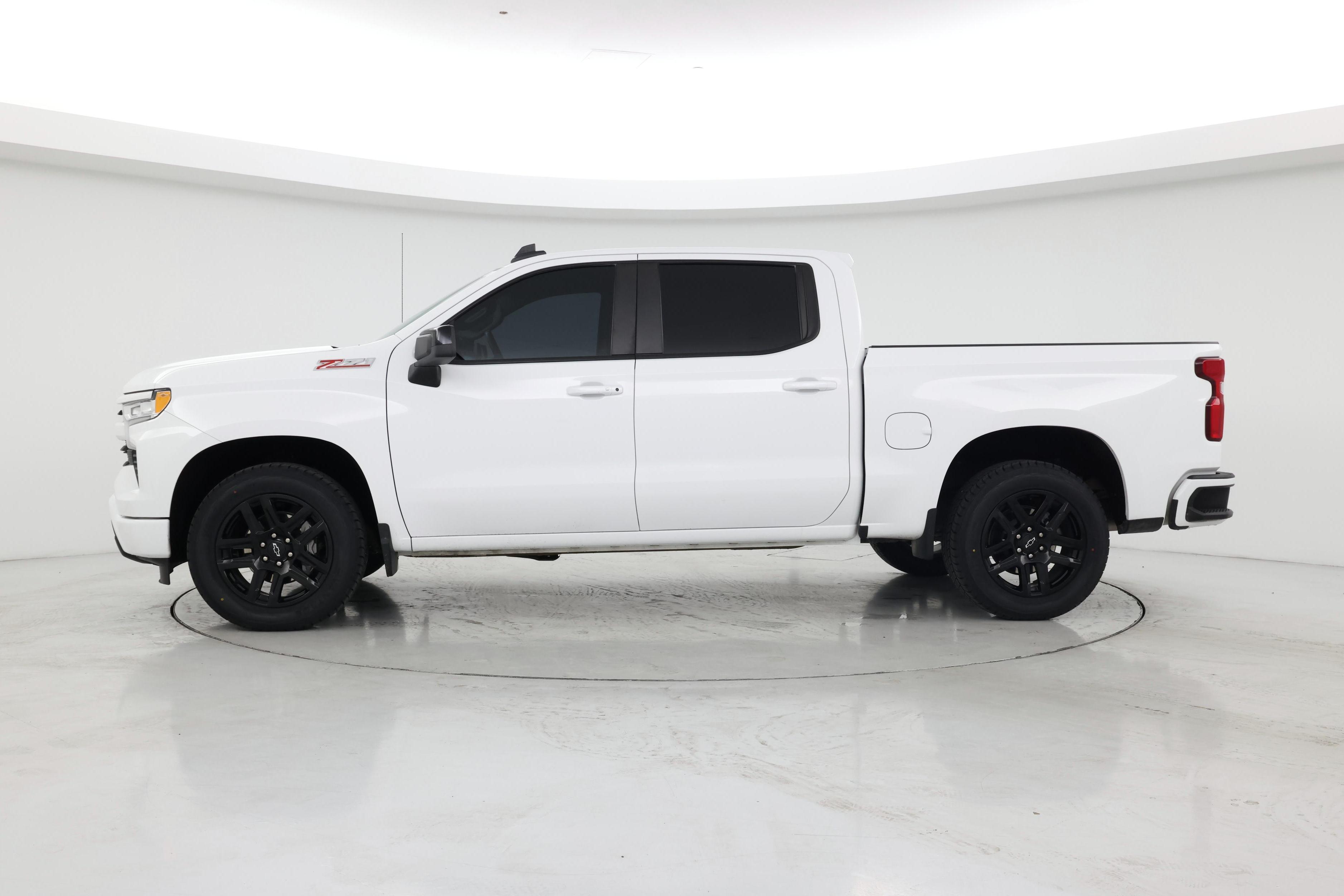 Thumbnail: 2022 Chevrolet Silverado 1500 - 3