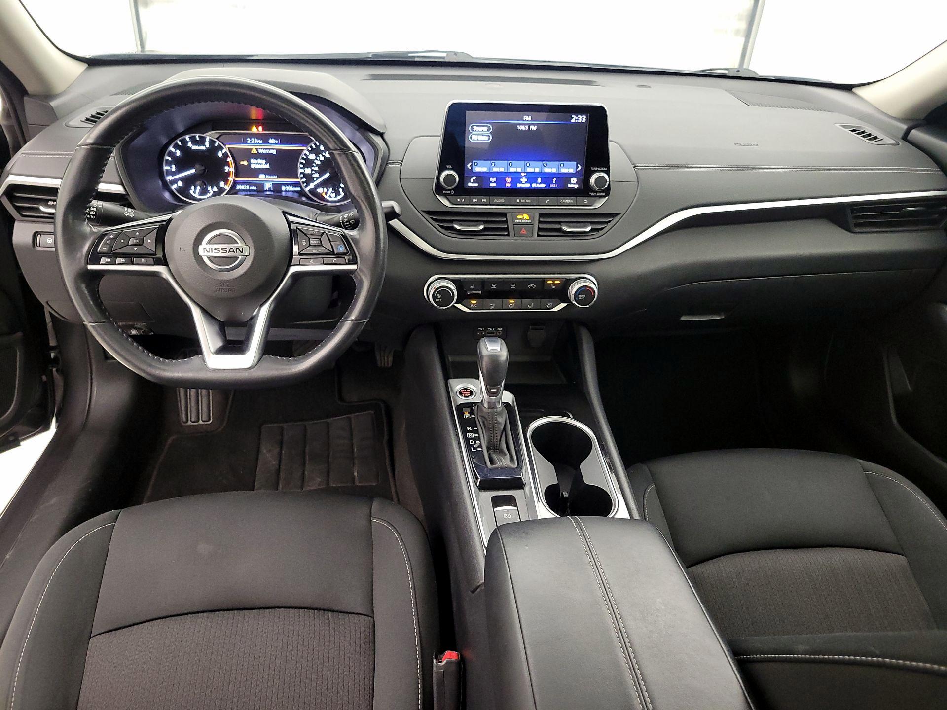 Thumbnail: 2022 Nissan Altima - 9