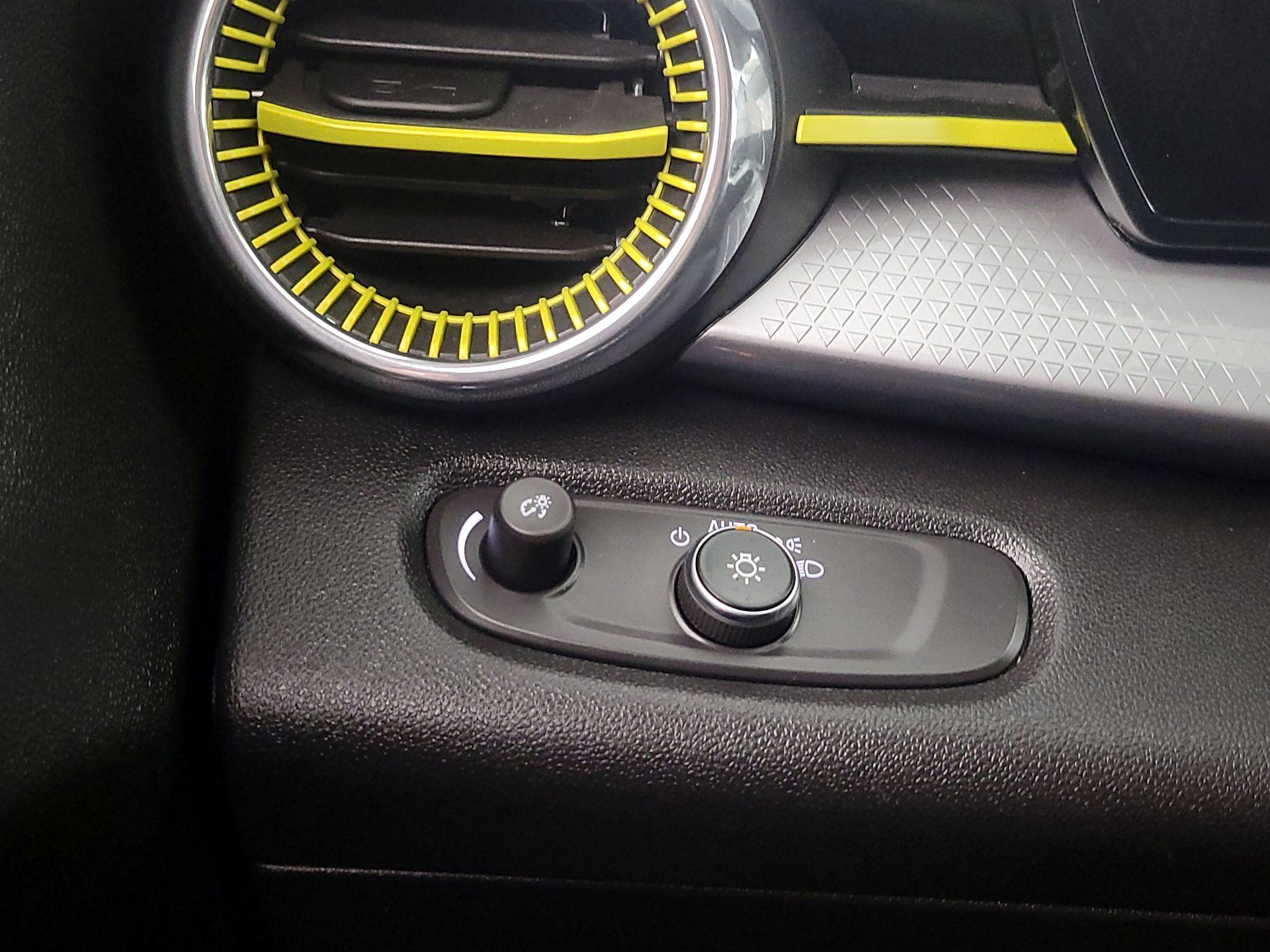 Thumbnail: 2025 Chevrolet Trax - 13