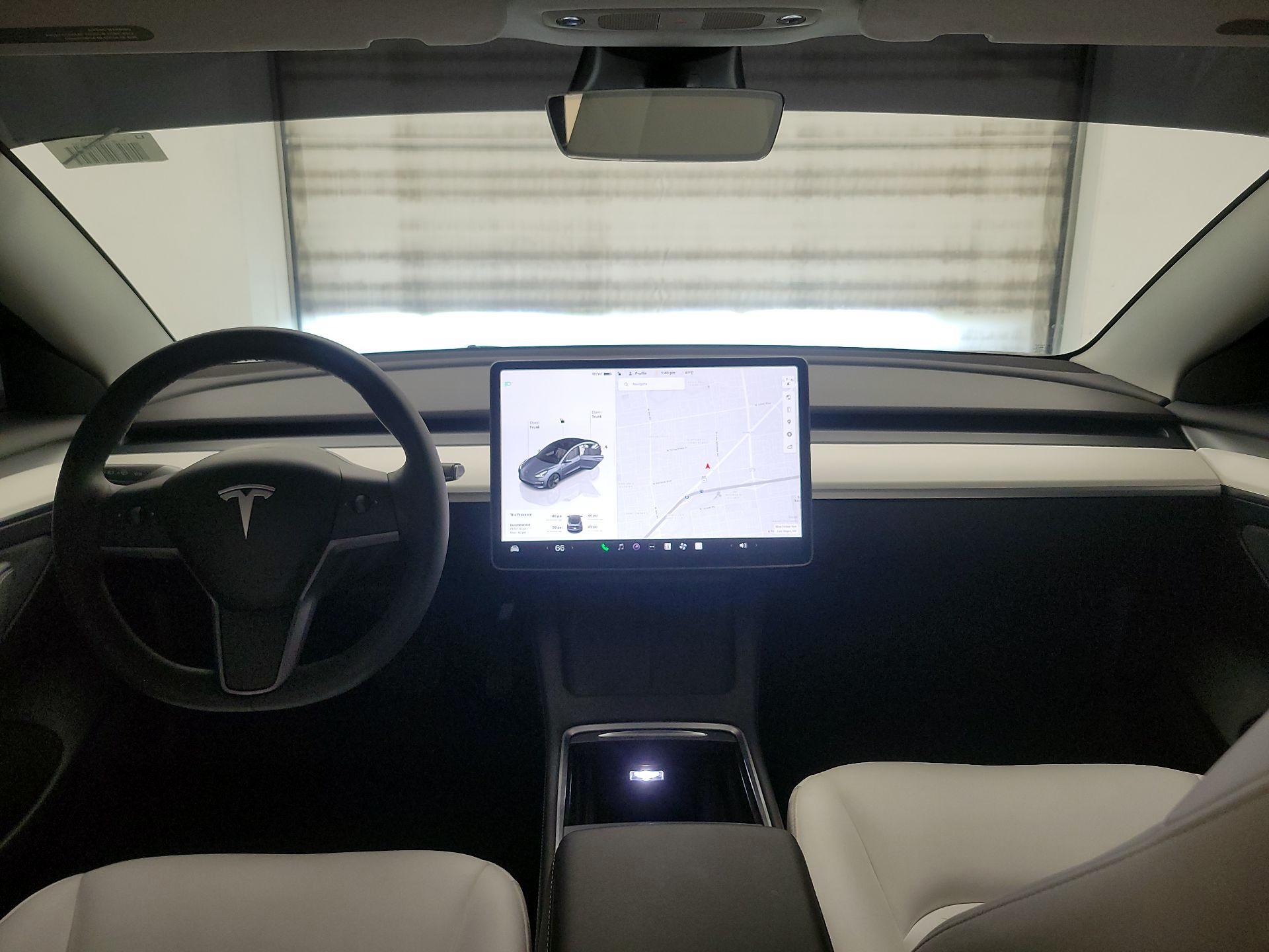 Thumbnail: 2023 Tesla Model 3 - 9