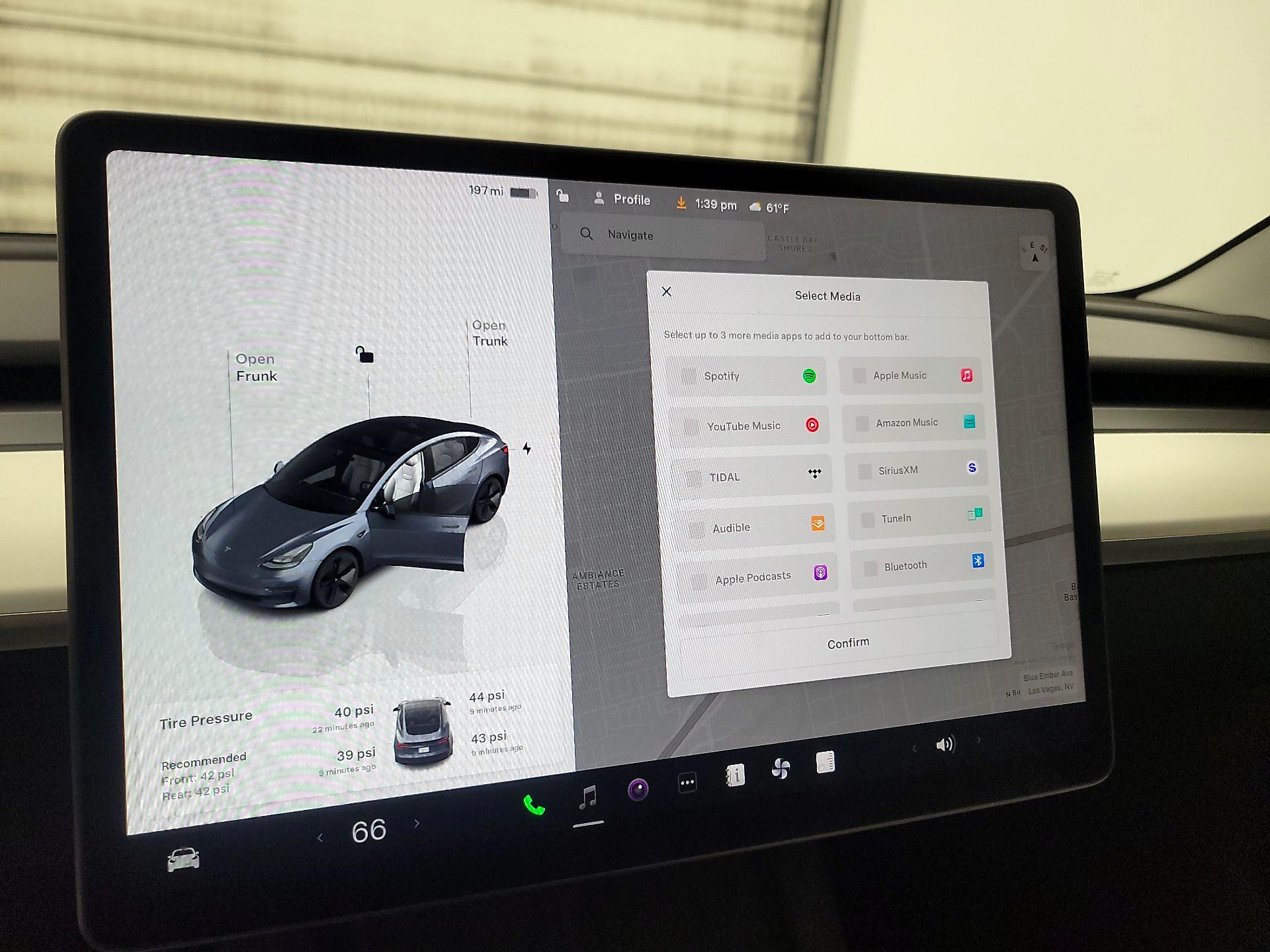 Thumbnail: 2023 Tesla Model 3 - 15