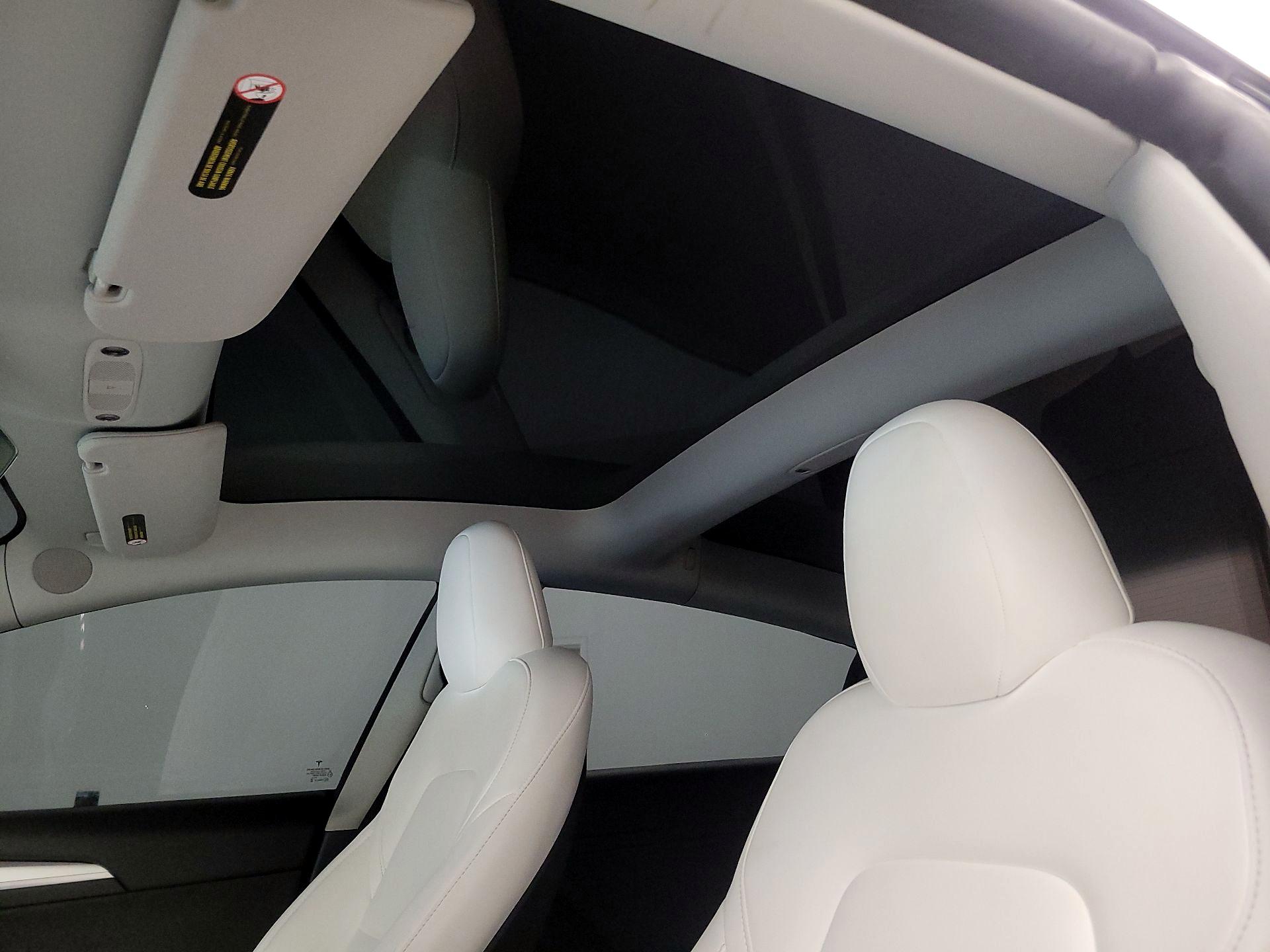 Thumbnail: 2023 Tesla Model 3 - 18