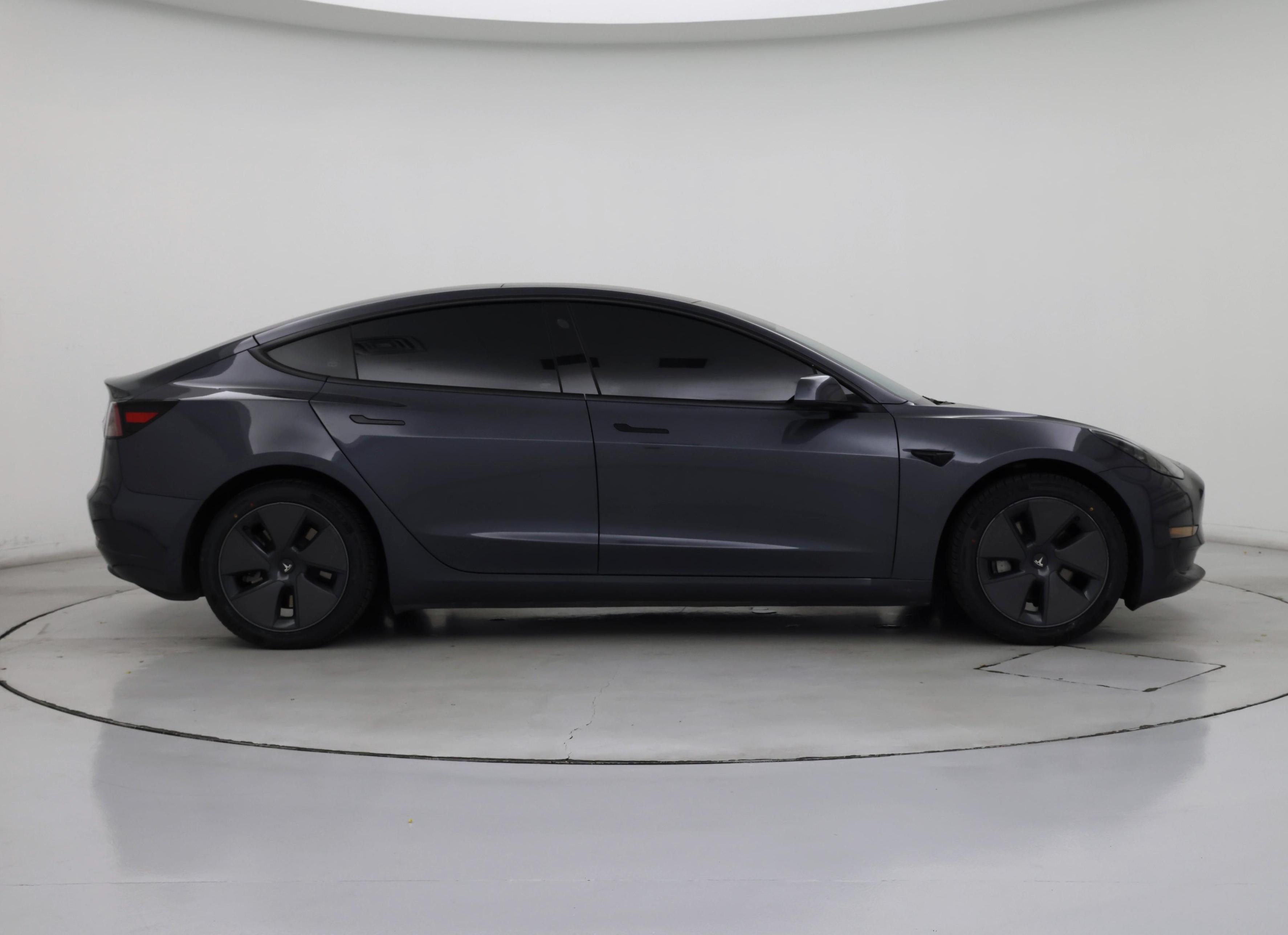 Thumbnail: 2023 Tesla Model 3 - 7