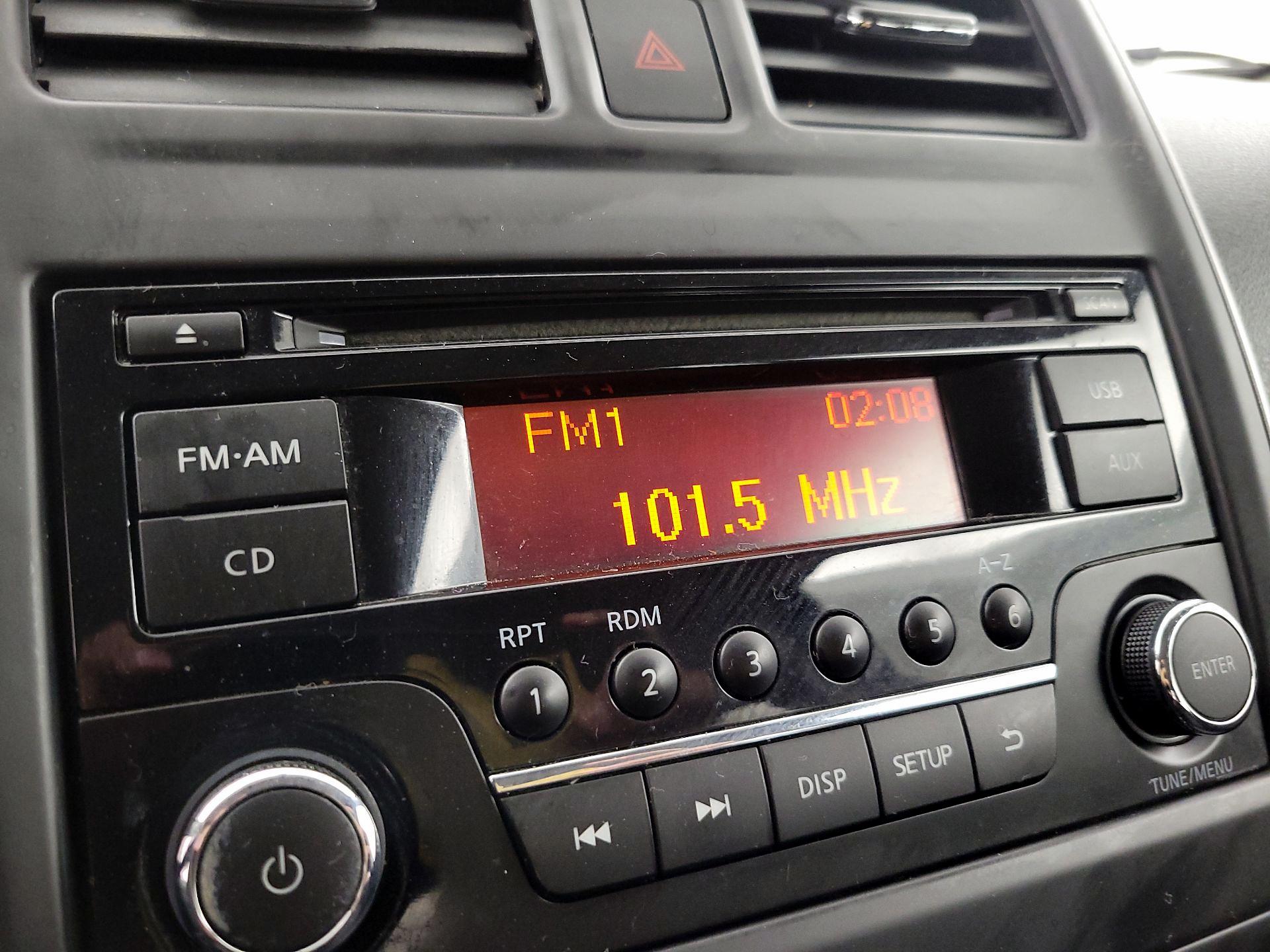 Thumbnail: 2017 Nissan Versa - 14