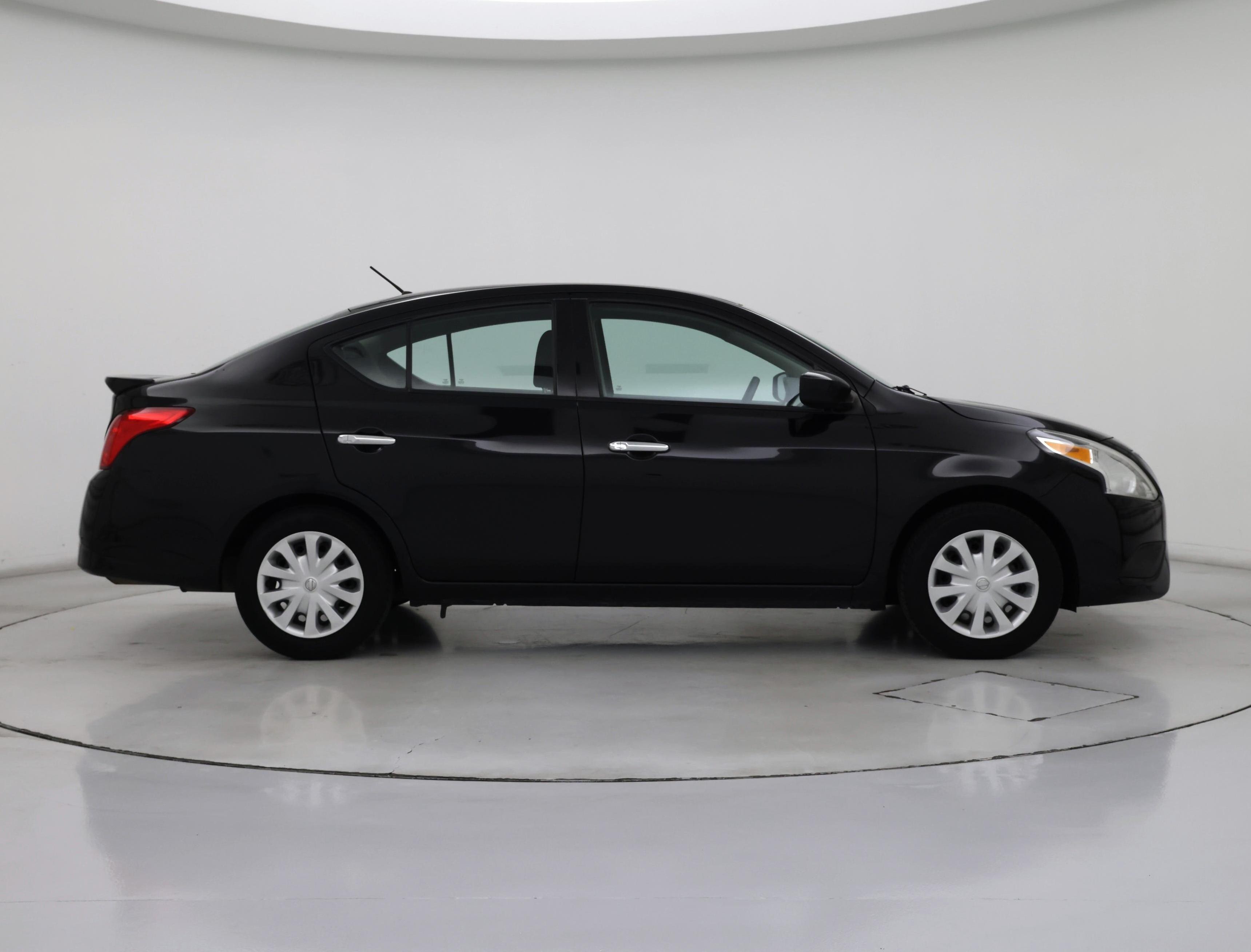 Thumbnail: 2017 Nissan Versa - 7