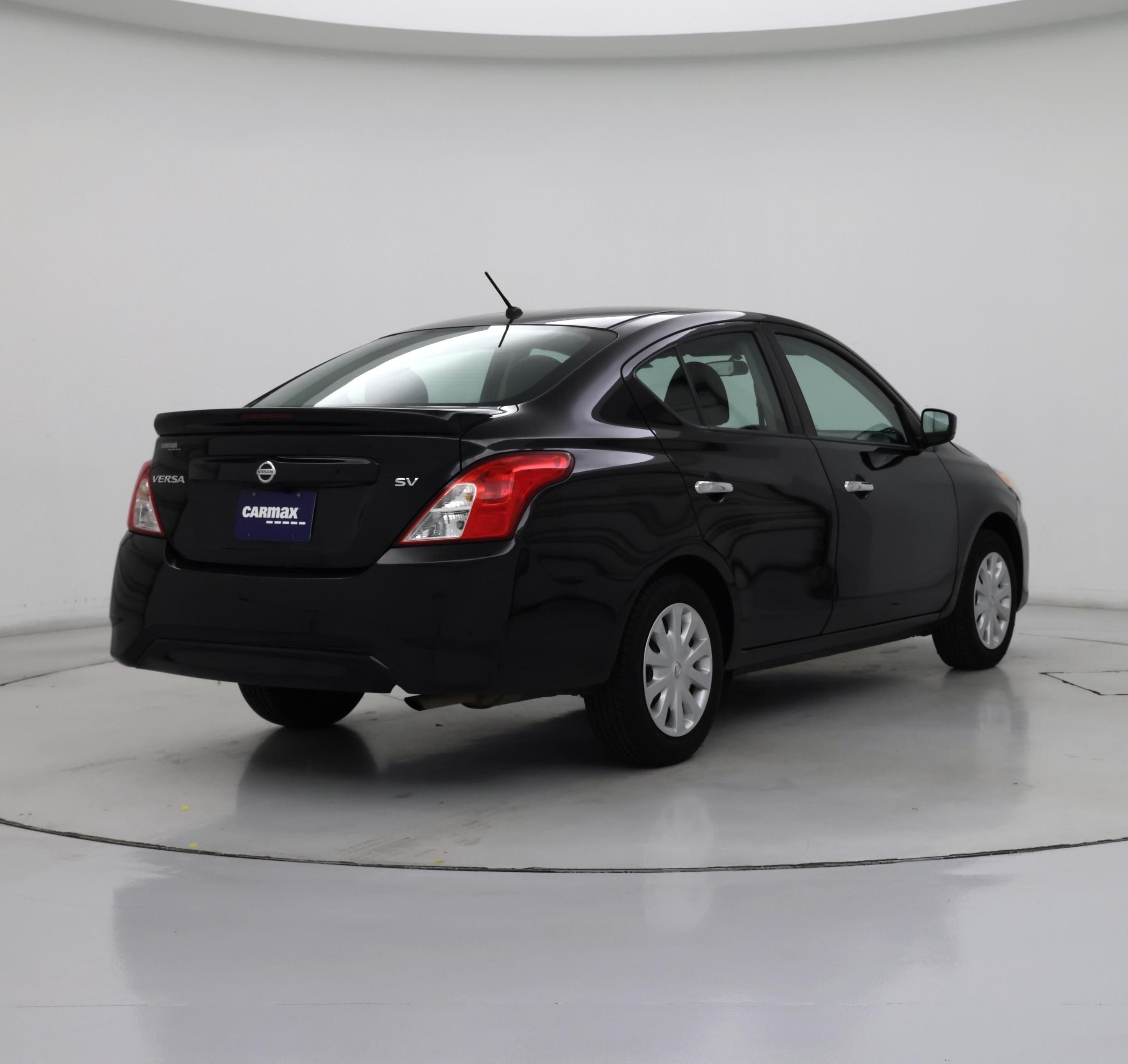 Thumbnail: 2017 Nissan Versa - 8