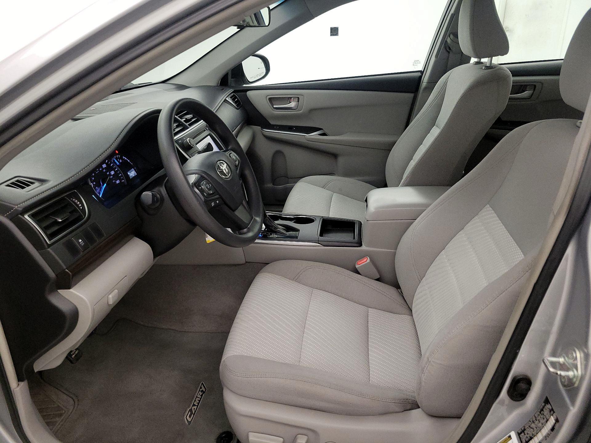 Thumbnail: 2015 Toyota Camry - 11