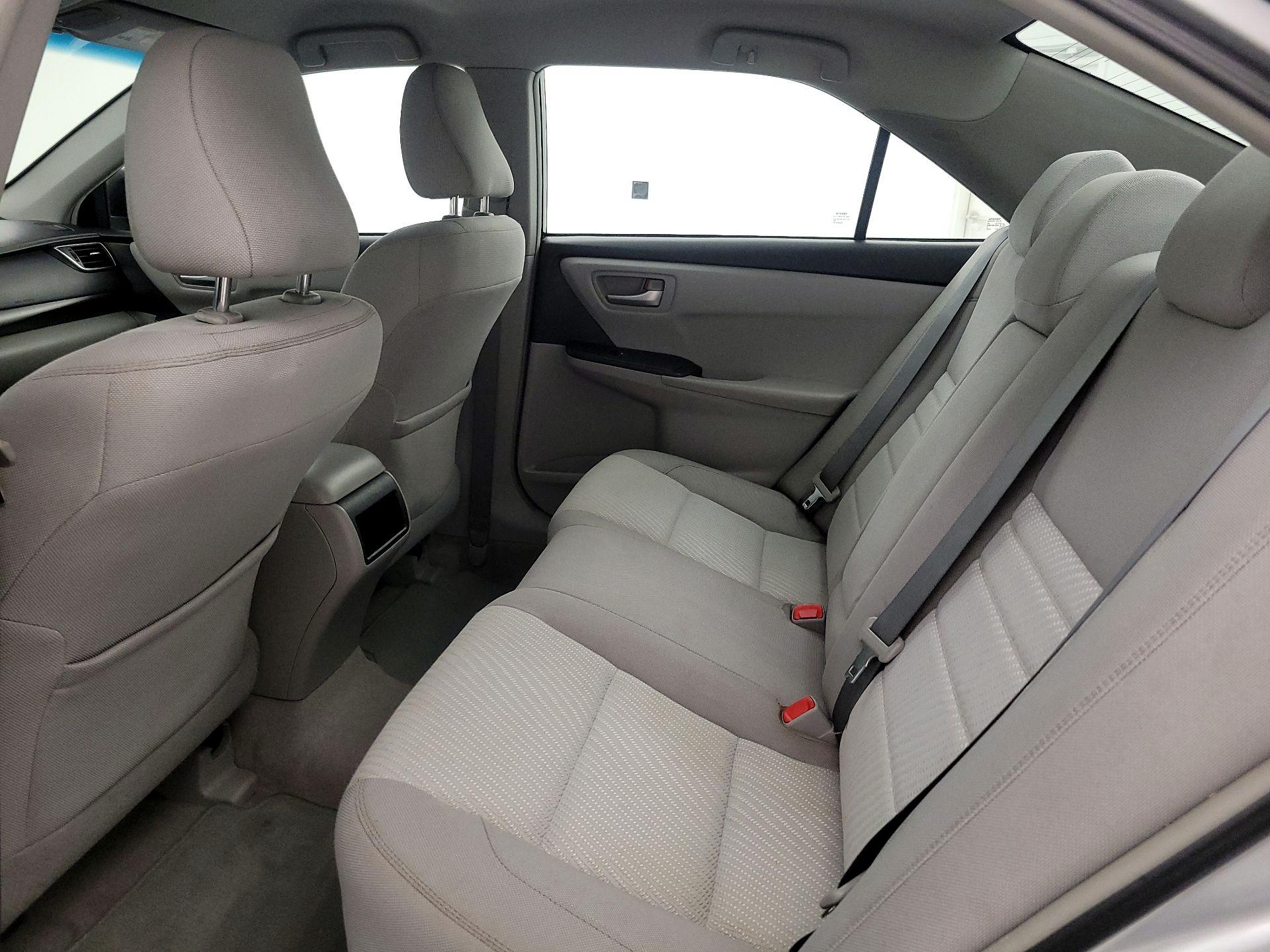 Thumbnail: 2015 Toyota Camry - 19