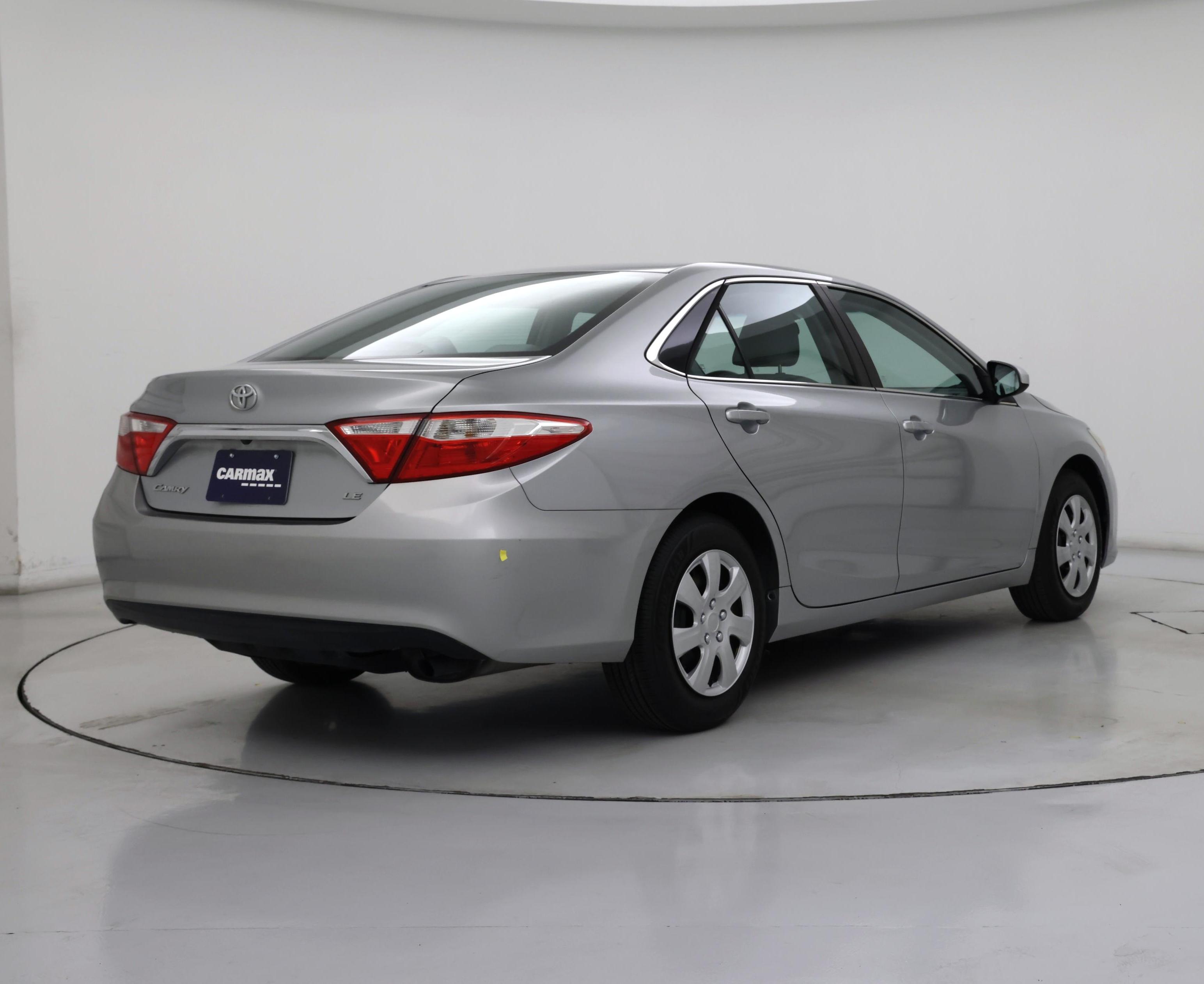 Thumbnail: 2015 Toyota Camry - 8
