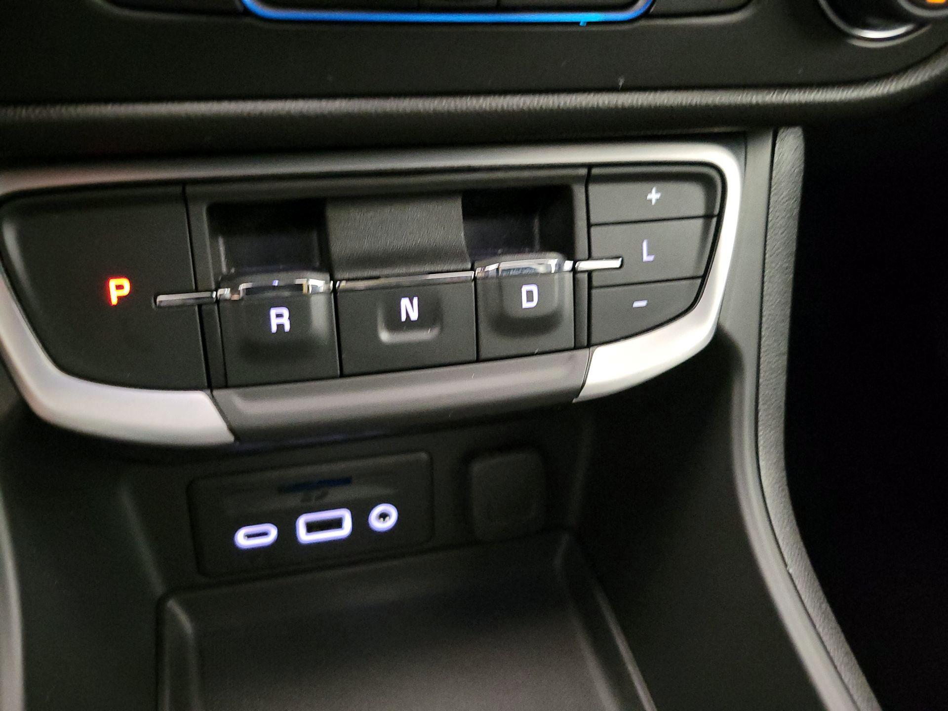 Thumbnail: 2023 GMC Terrain - 17